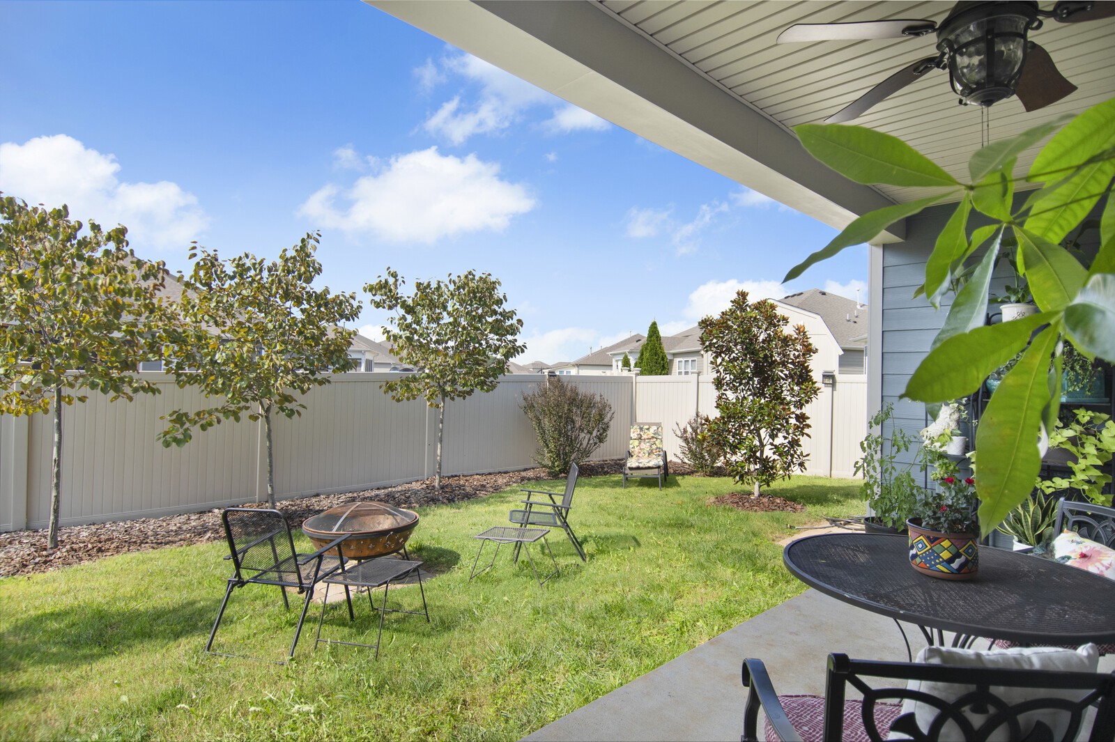 6742 Tulip Tree Dr