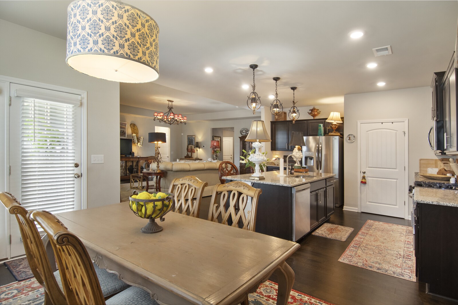 6742 Tulip Tree Dr