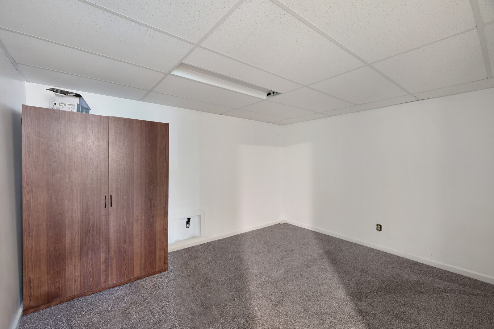 3128 Roundwood Forest Ln