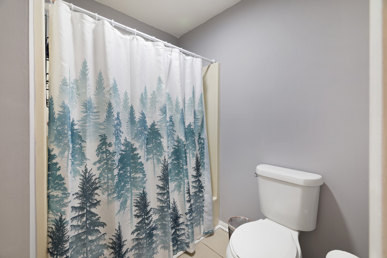 3128 Roundwood Forest Ln