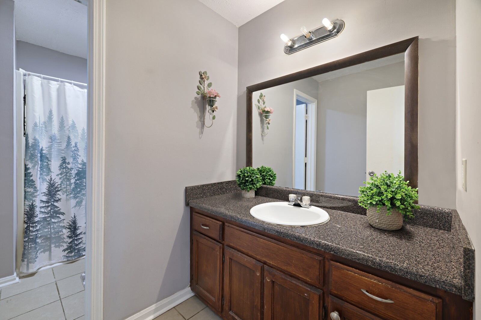 3128 Roundwood Forest Ln