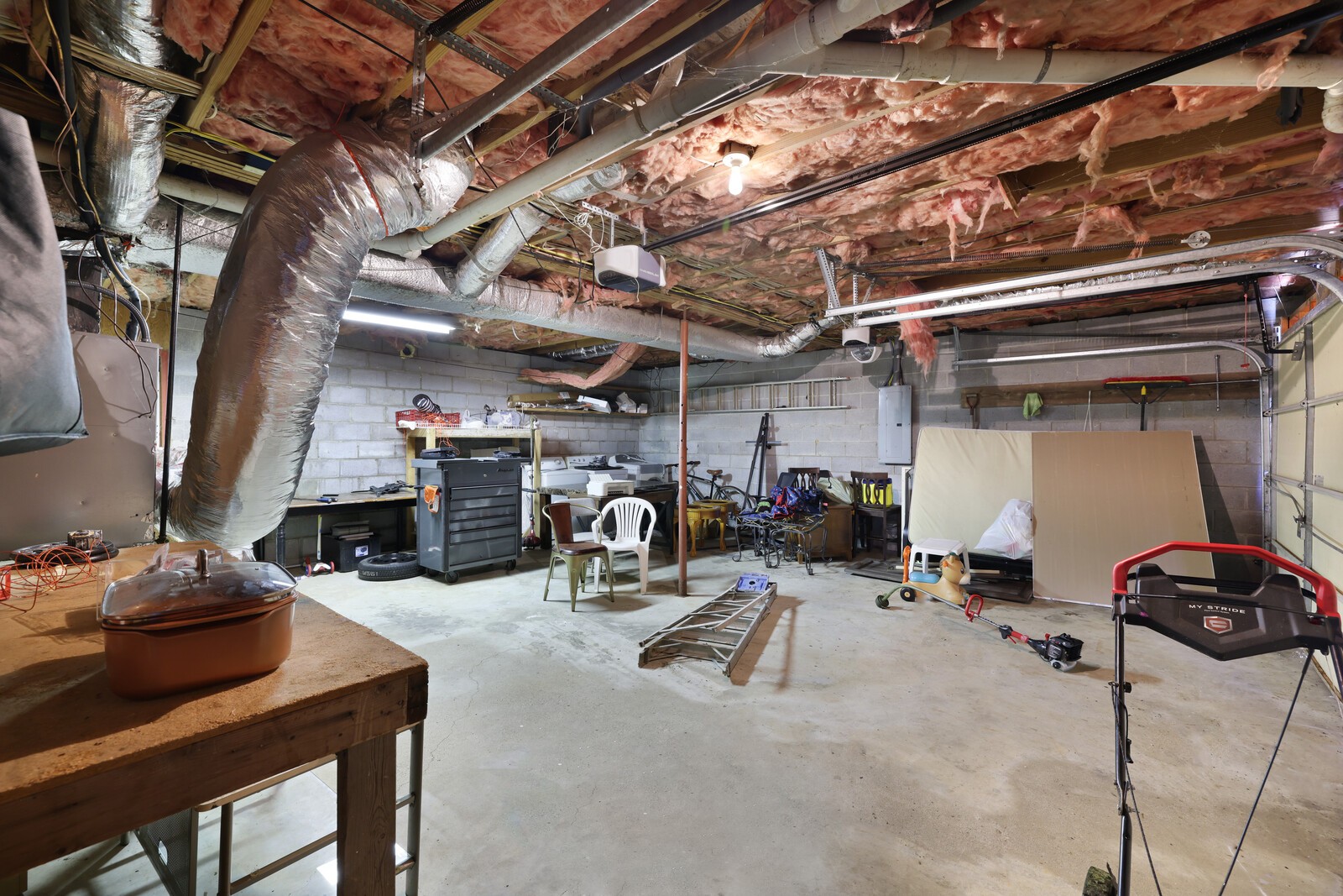 3128 Roundwood Forest Ln