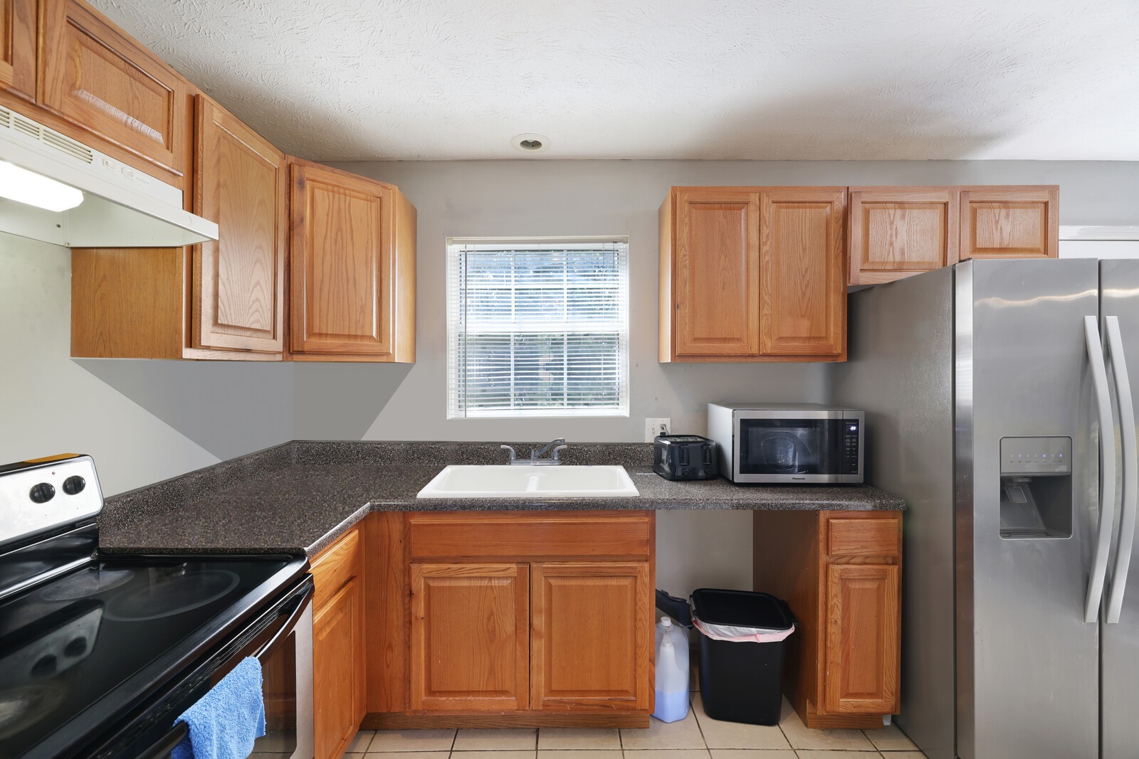 3128 Roundwood Forest Ln