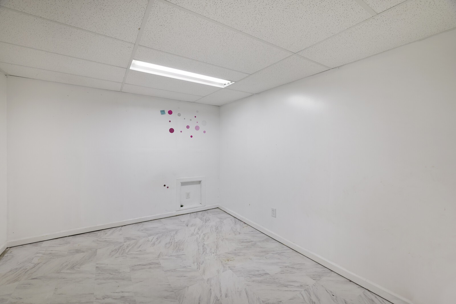 3128 Roundwood Forest Ln