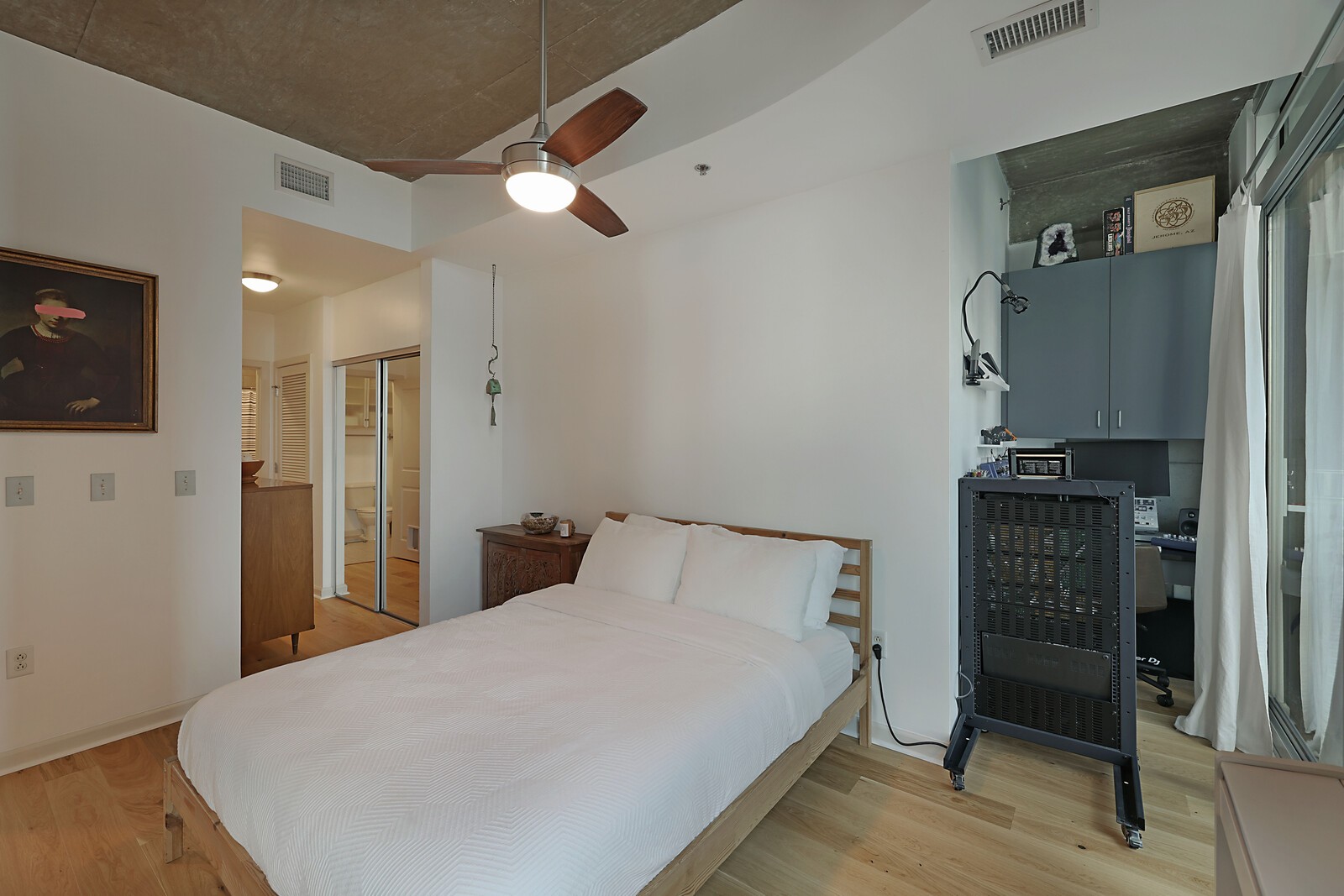 415 Church St Unit: 1509