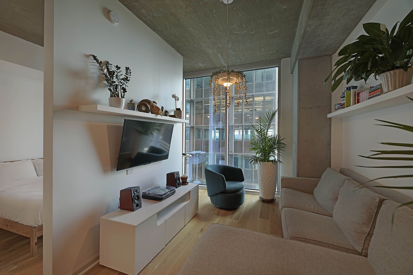 415 Church St Unit: 1509