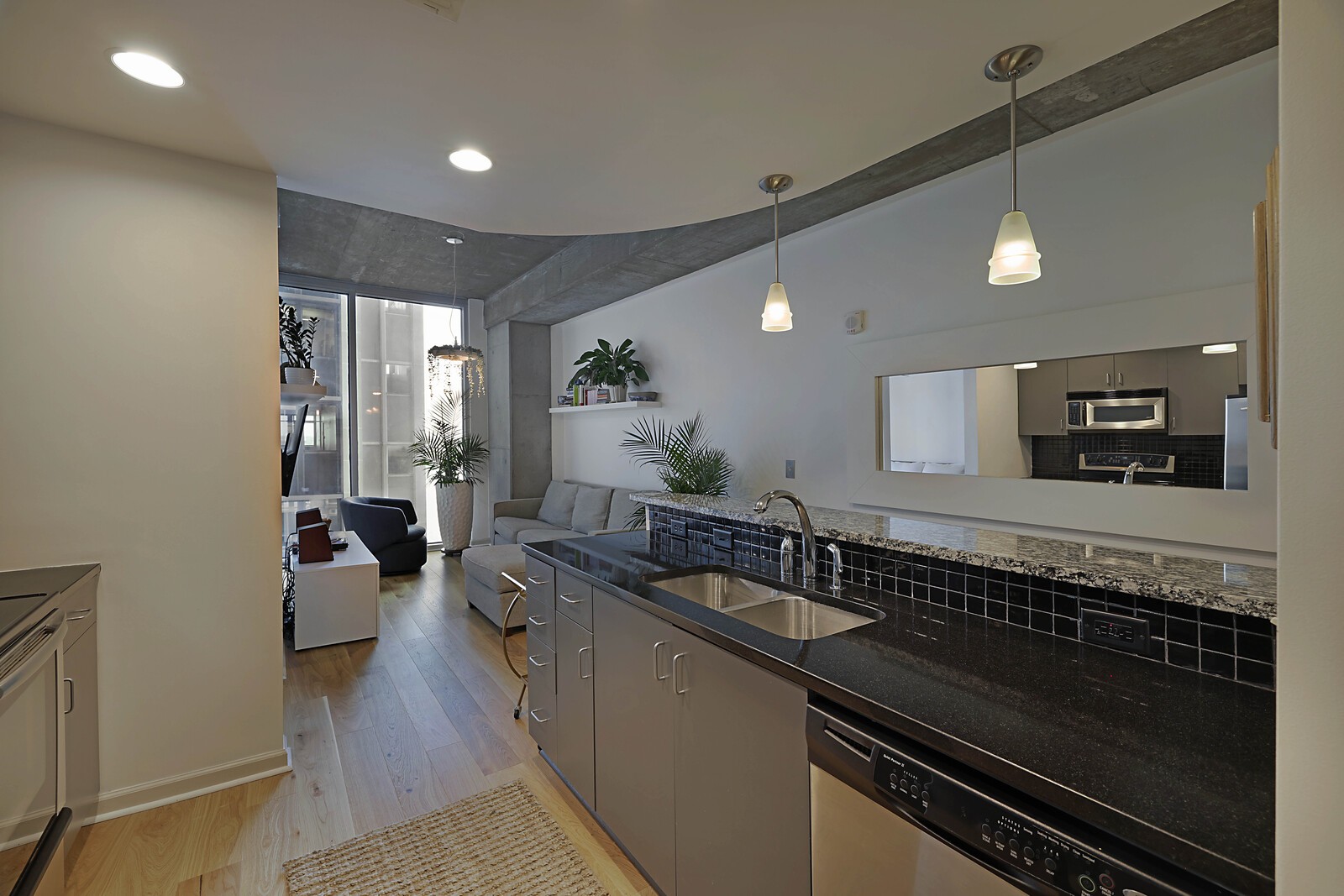 415 Church St Unit: 1509