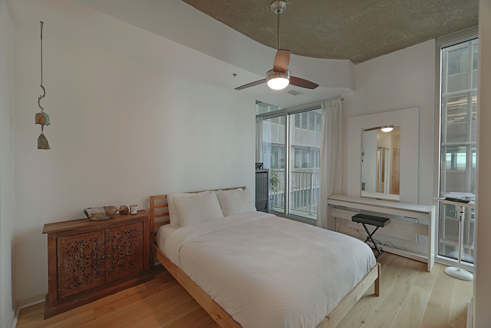 415 Church St Unit: 1509
