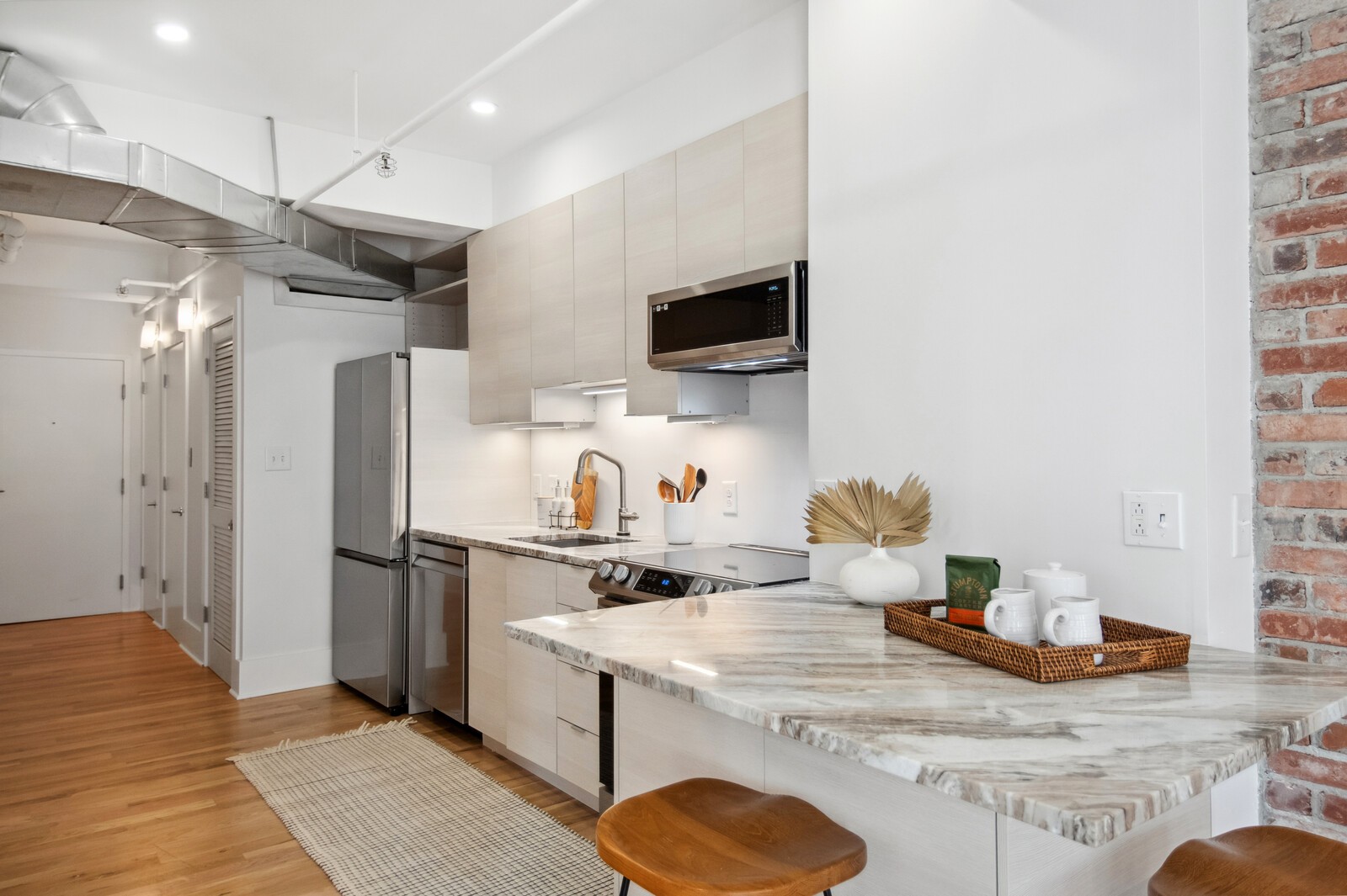 700 Church St Unit: 502