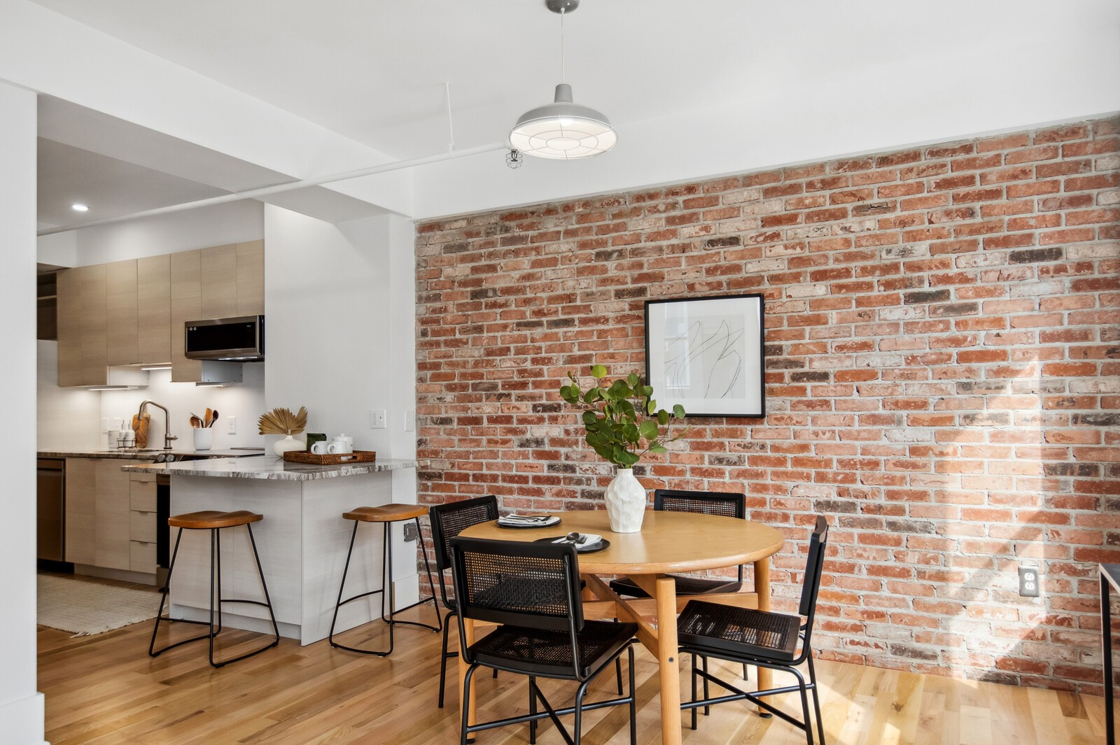 700 Church St Unit: 502