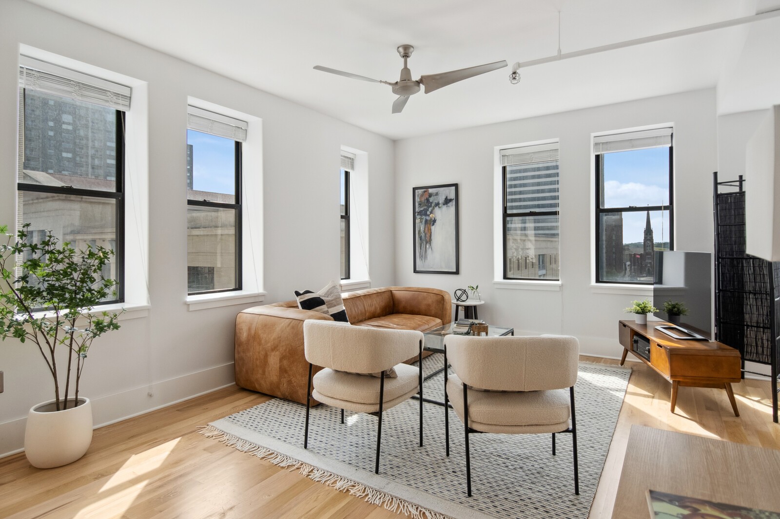700 Church St Unit: 502