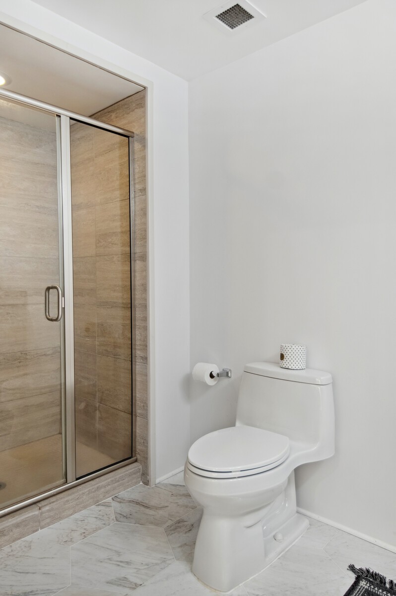 700 Church St Unit: 502