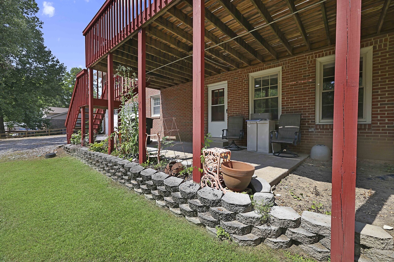 306 Woodlawn Dr