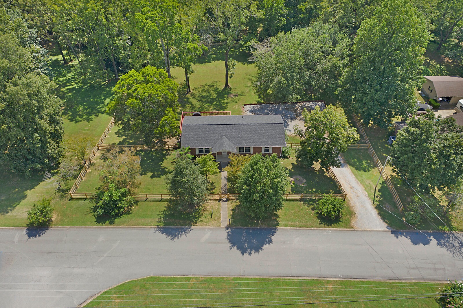 306 Woodlawn Dr