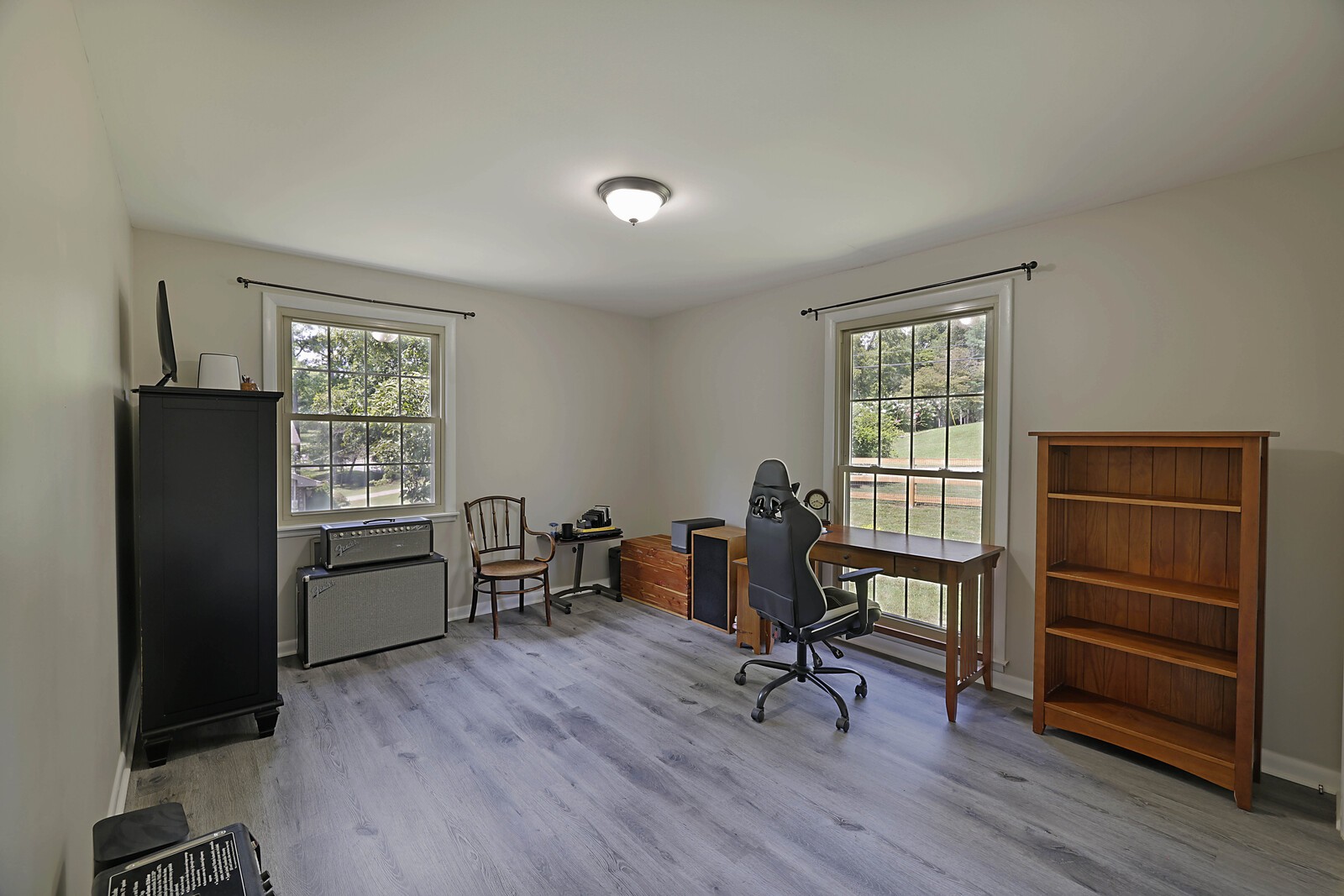 306 Woodlawn Dr