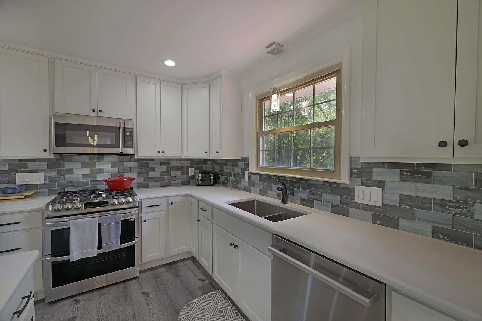 306 Woodlawn Dr