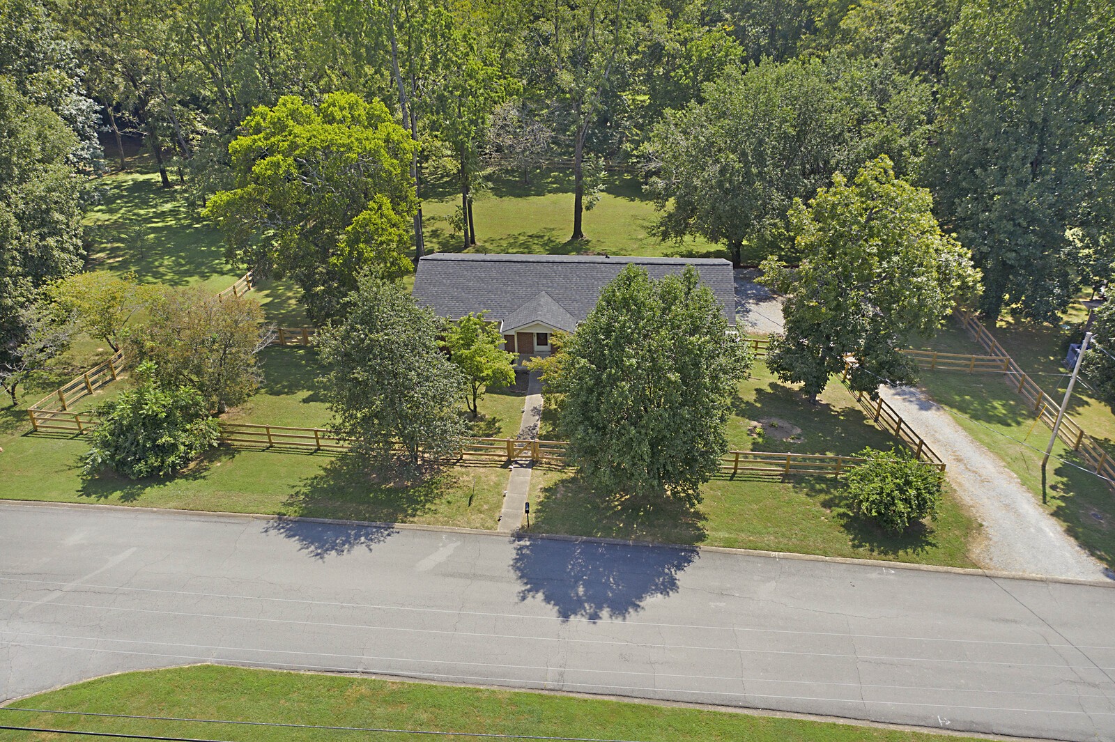 306 Woodlawn Dr