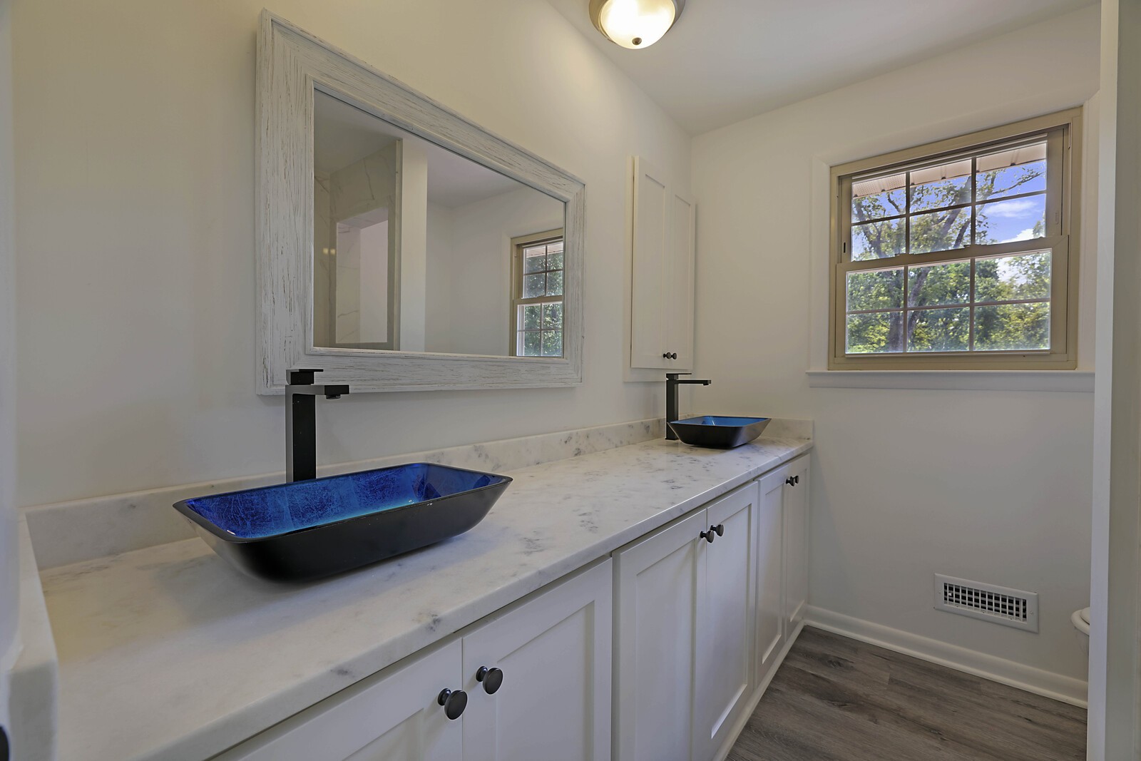 306 Woodlawn Dr