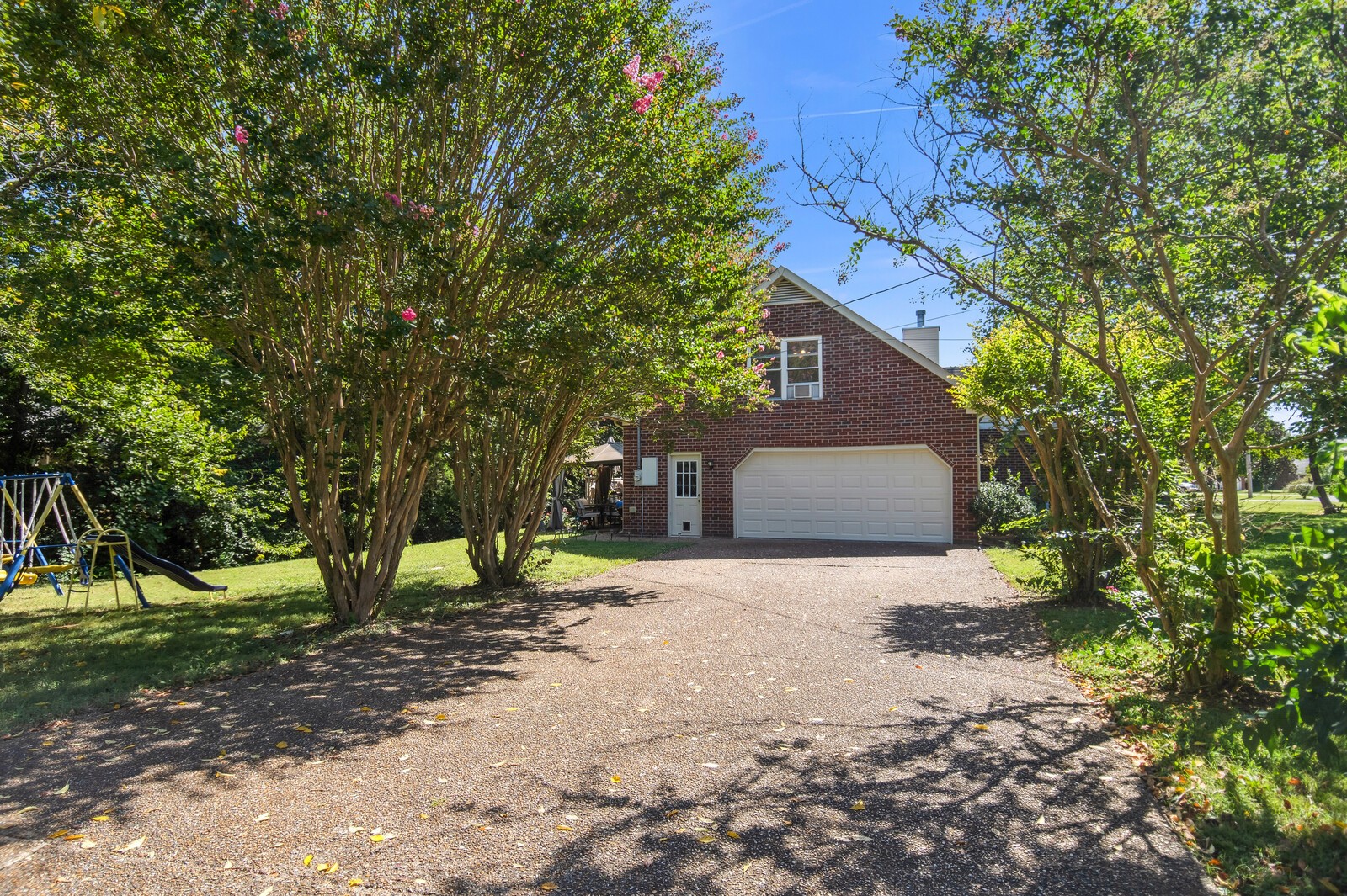 101 Griswold Ct