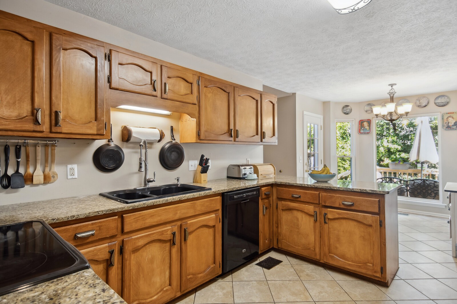 101 Griswold Ct