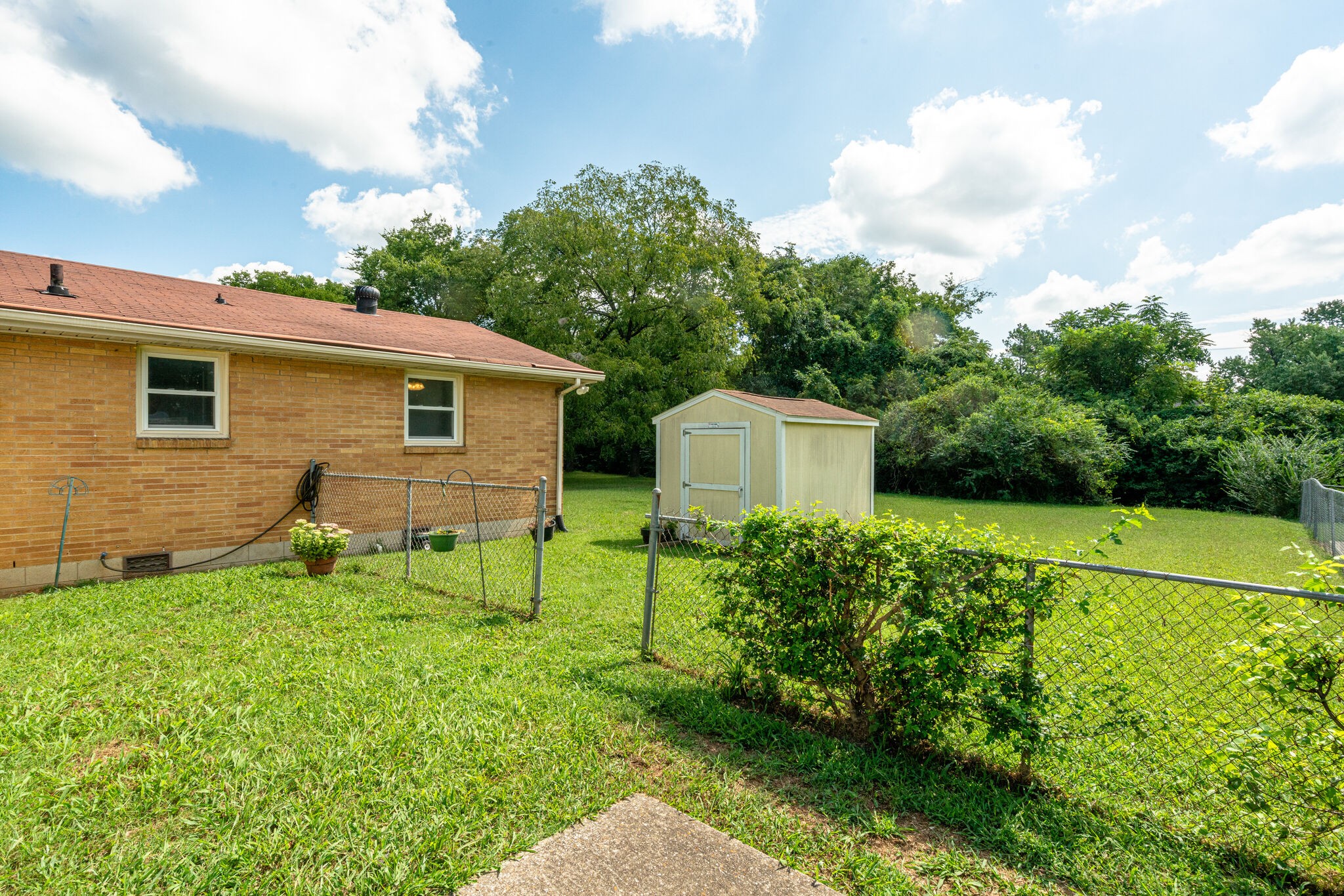 3212 Crislynndale Dr