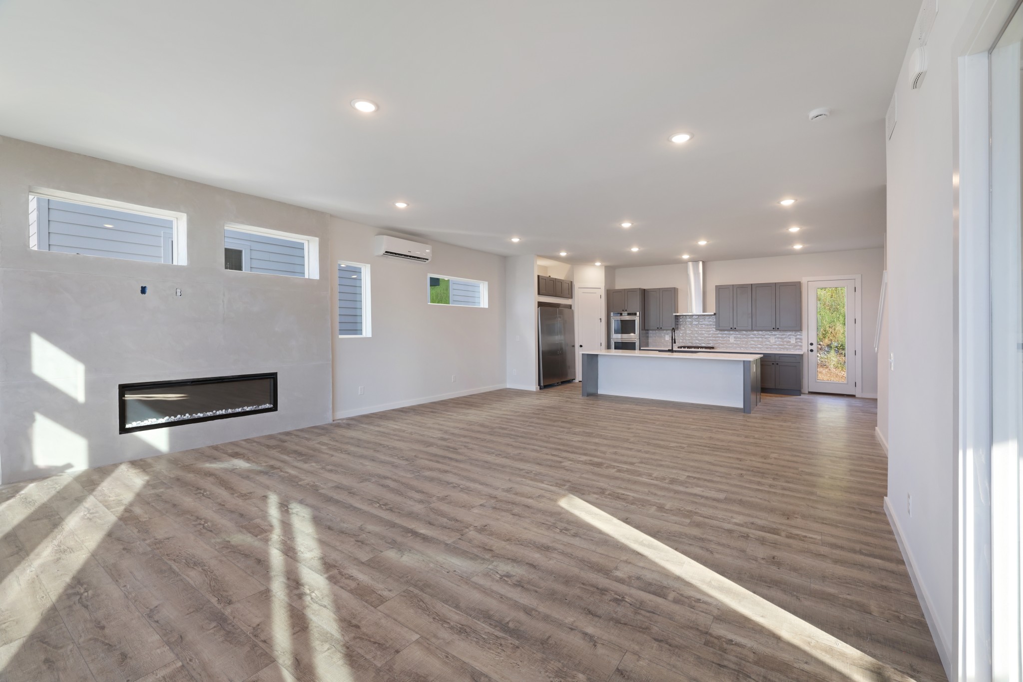 1604 Boxwood Dr