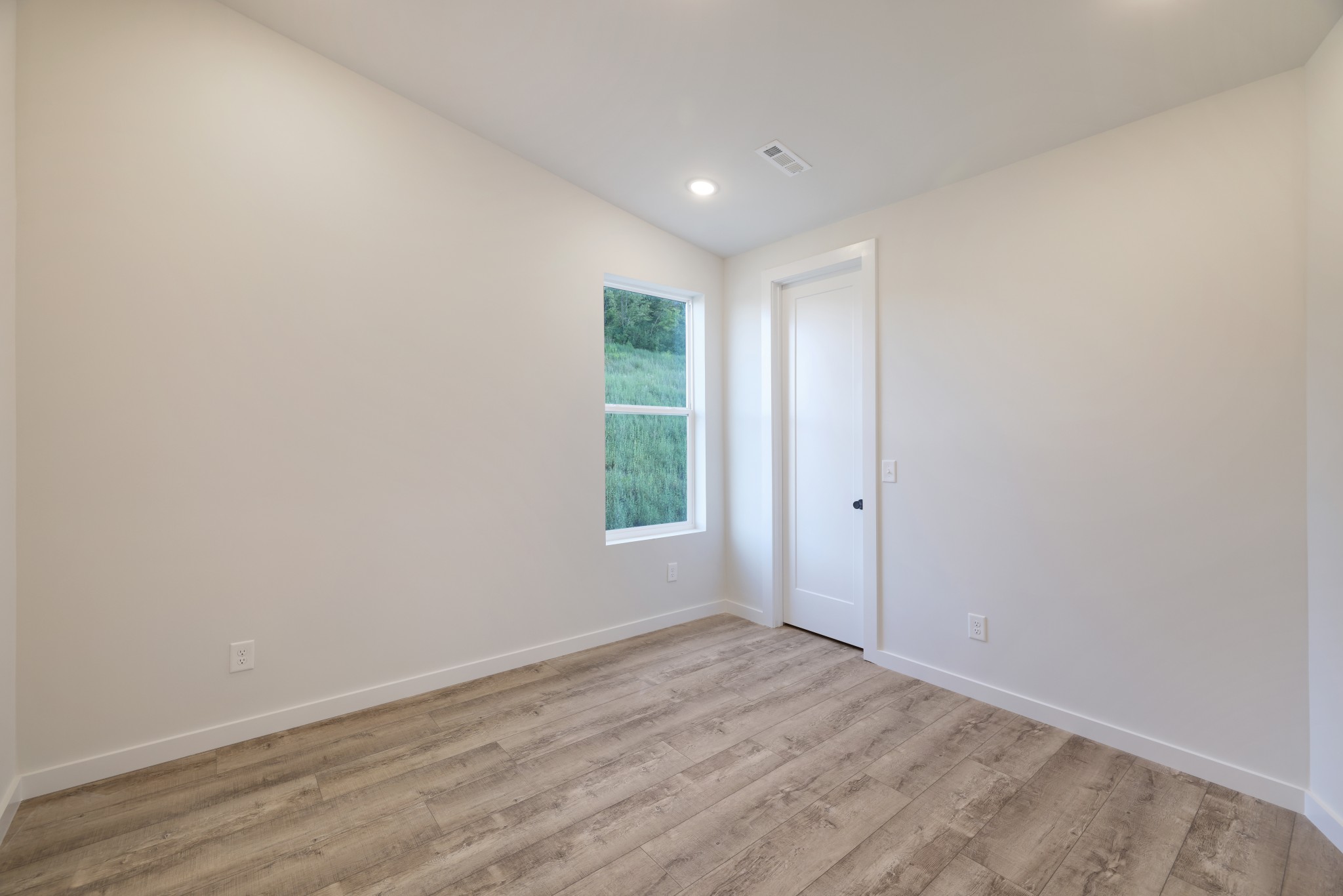 1604 Boxwood Dr