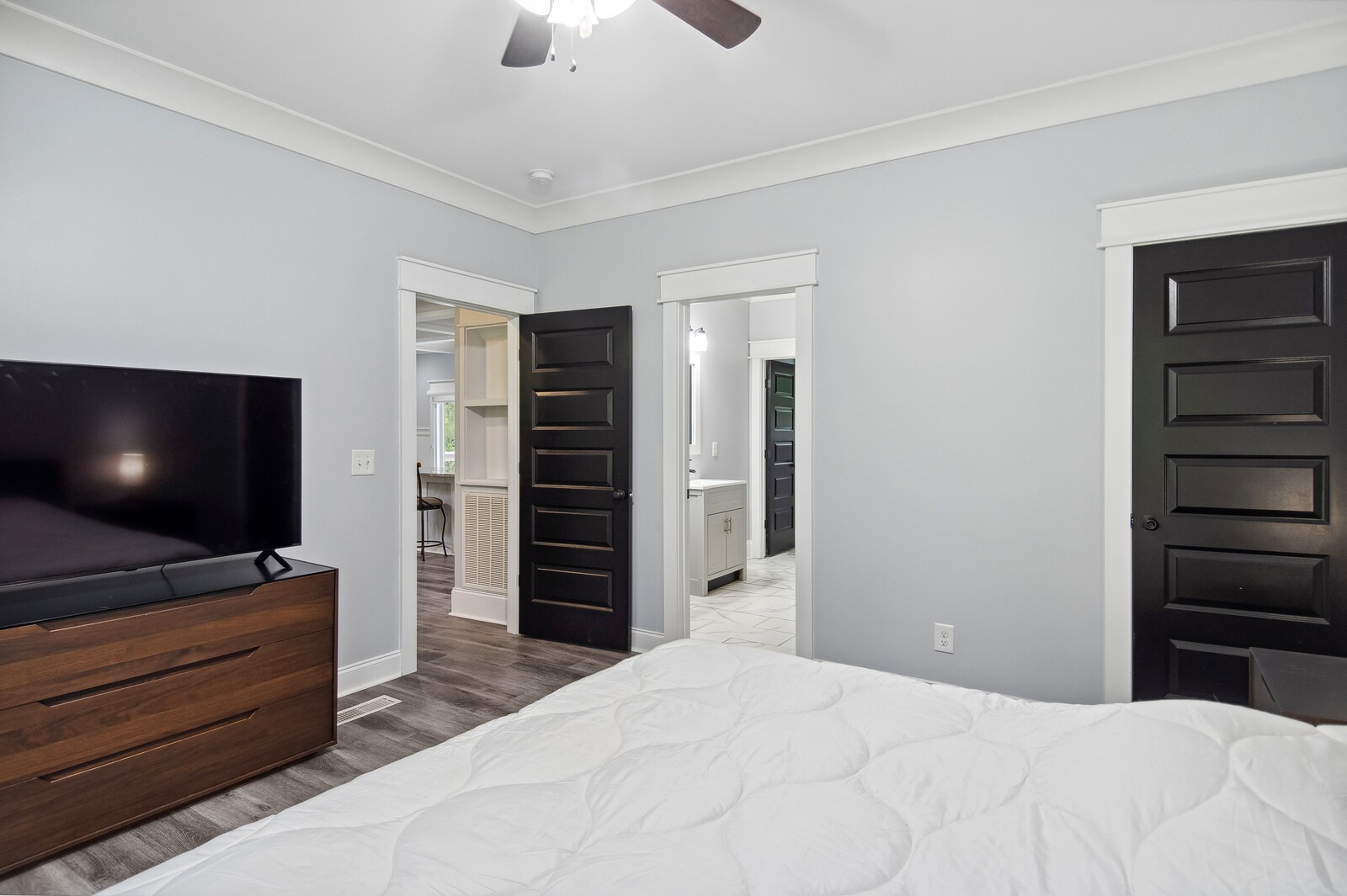 805 Oak Knoll Cir