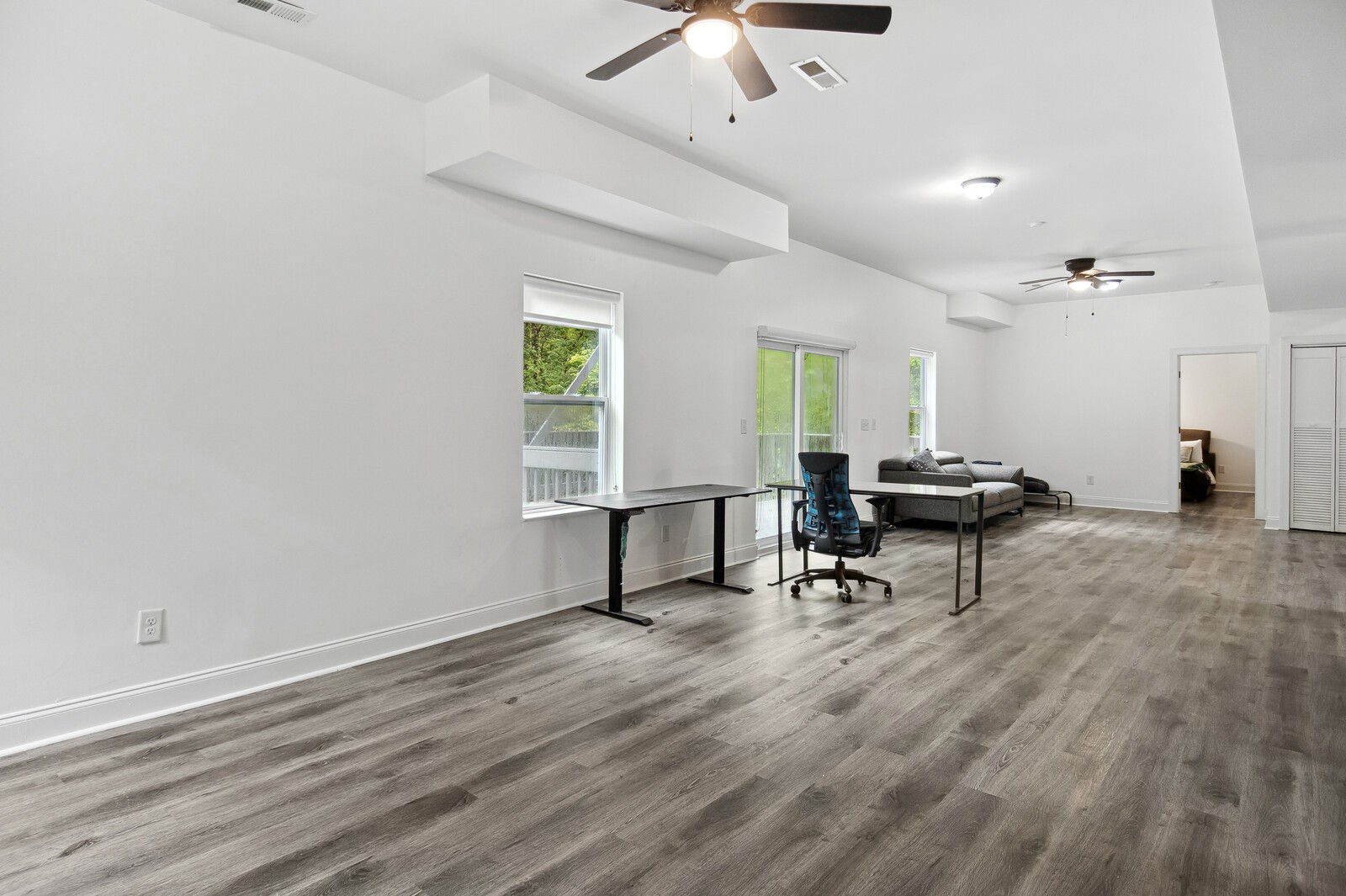 805 Oak Knoll Cir