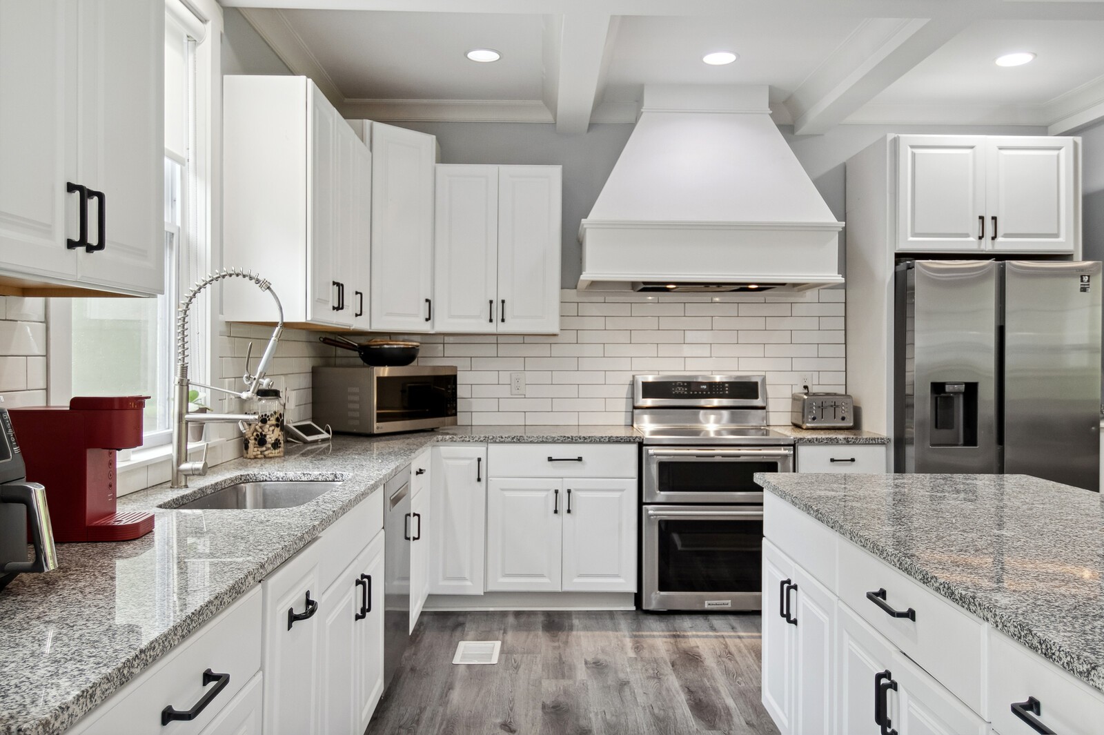 805 Oak Knoll Cir
