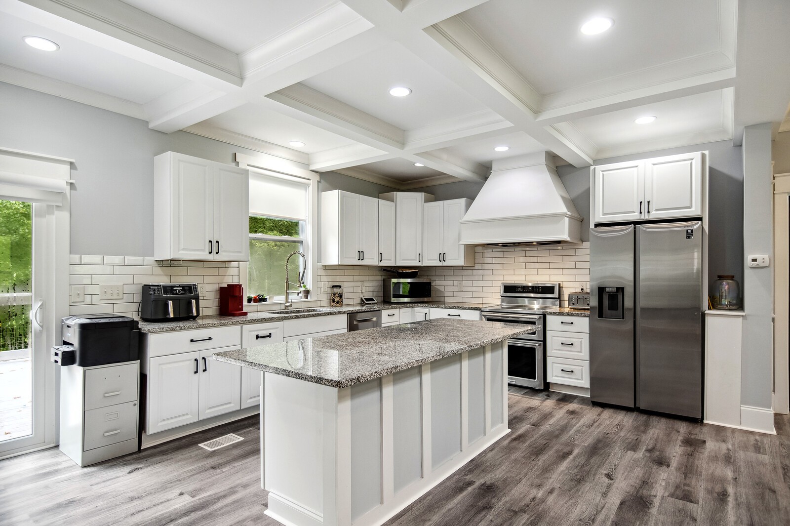 805 Oak Knoll Cir