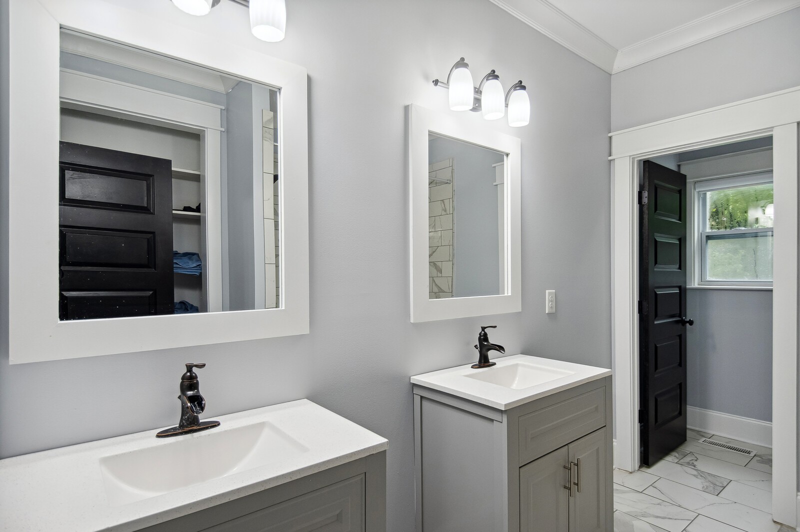 805 Oak Knoll Cir