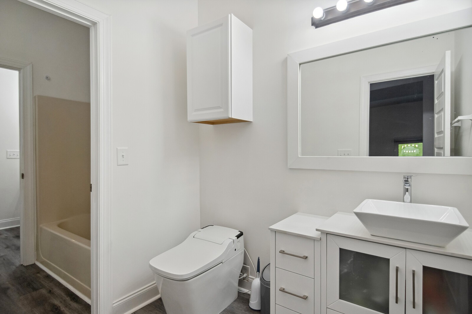 805 Oak Knoll Cir