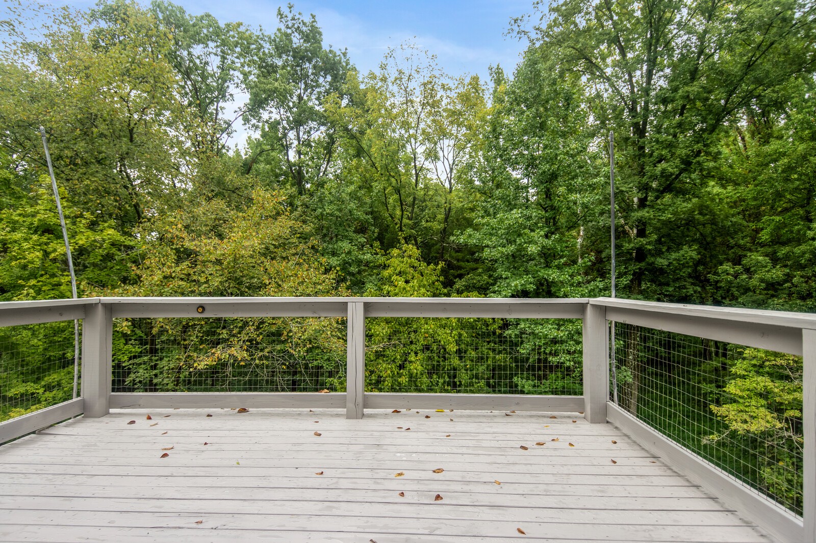 805 Oak Knoll Cir