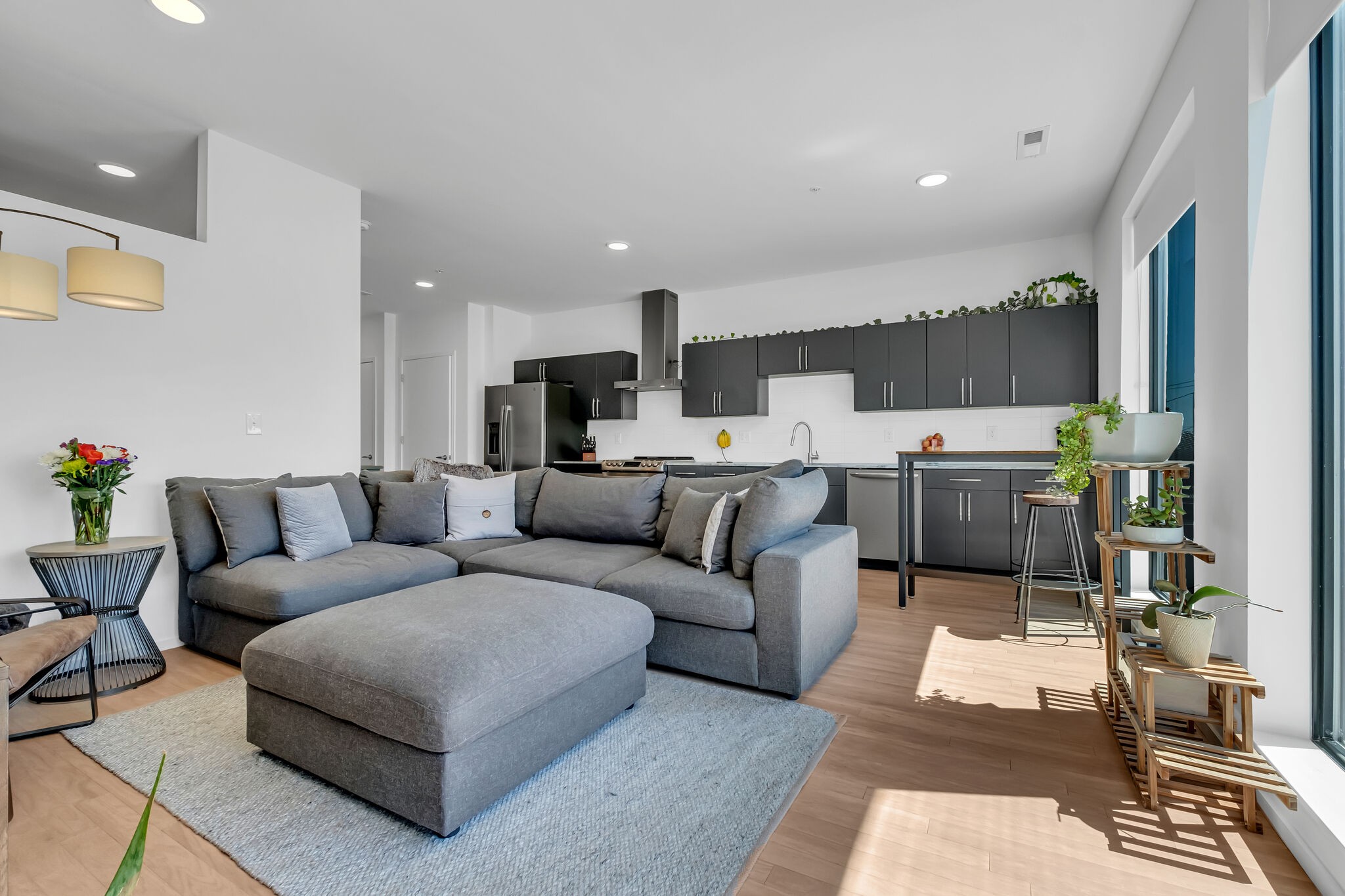 806 Olympic St Unit: 202