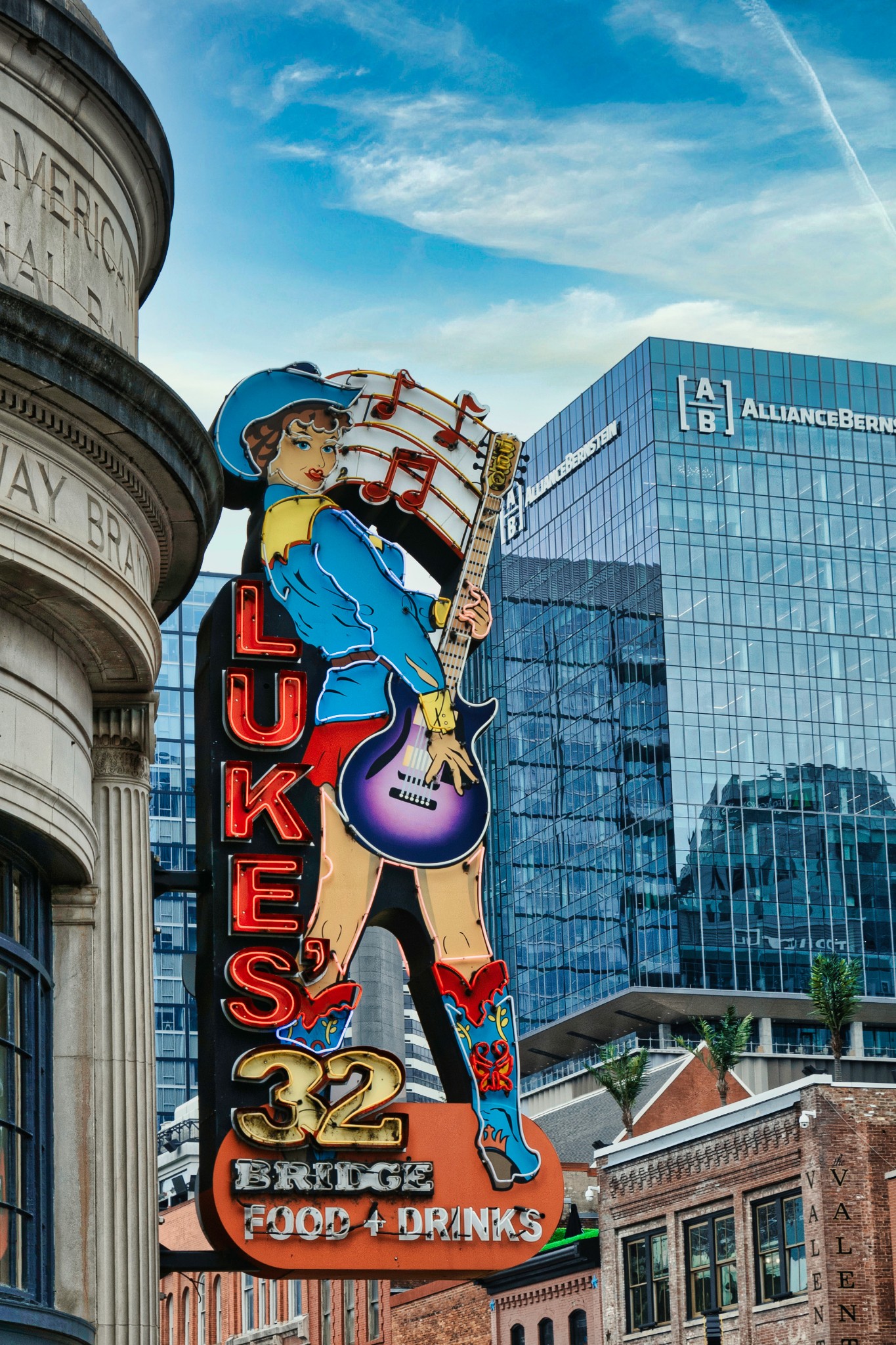 806 Olympic St Unit: 202