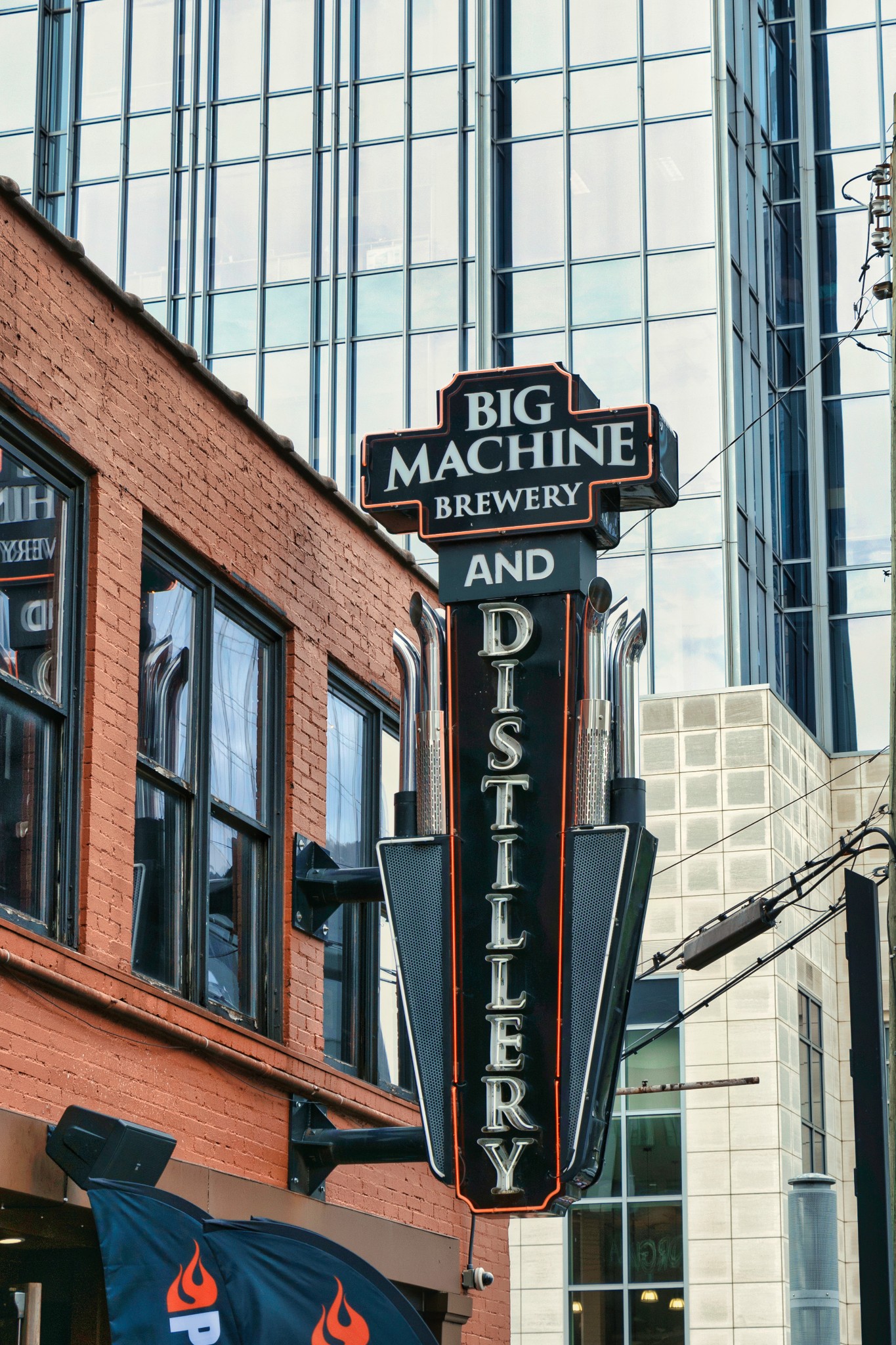 806 Olympic St Unit: 202