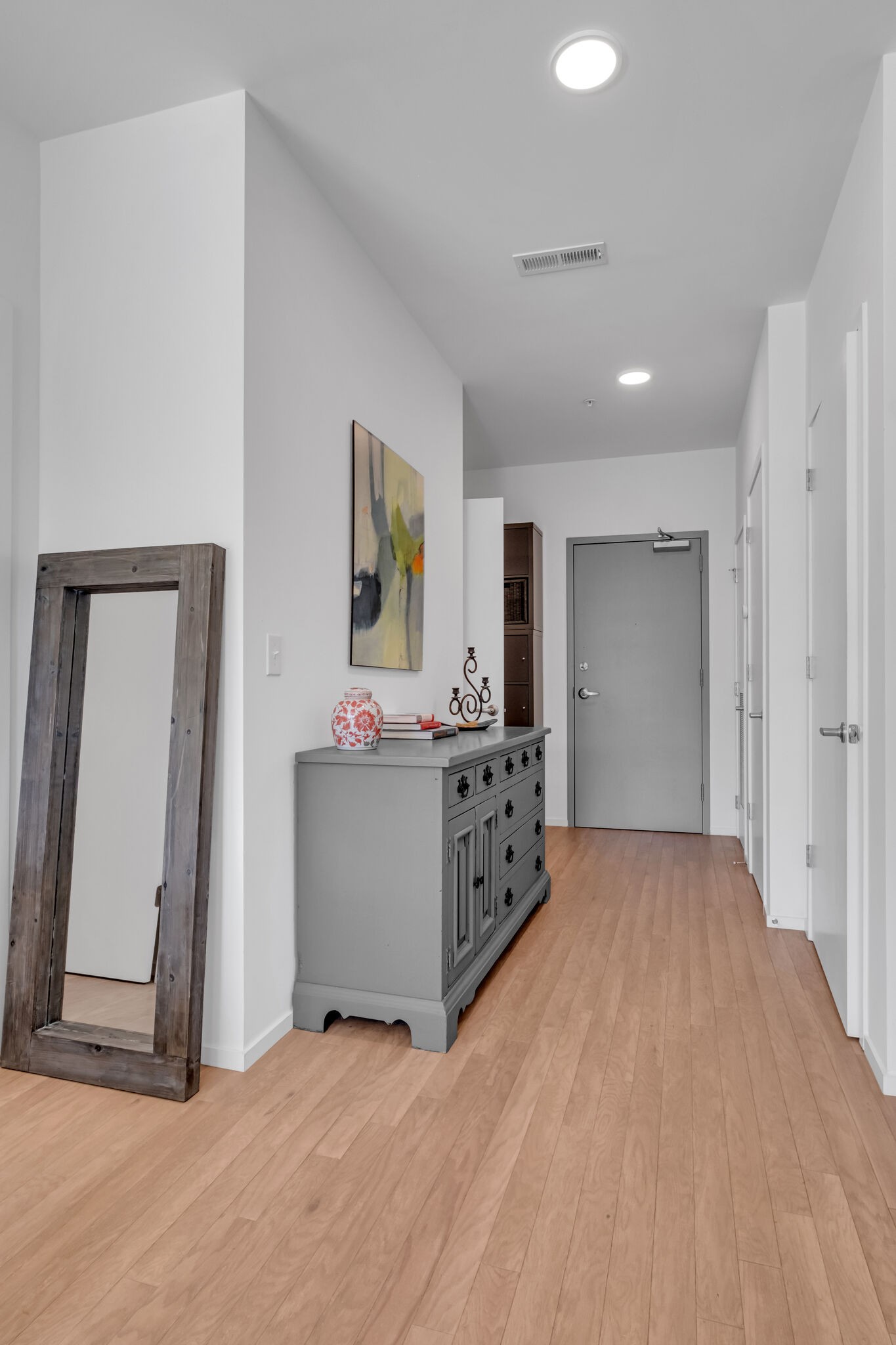 806 Olympic St Unit: 202