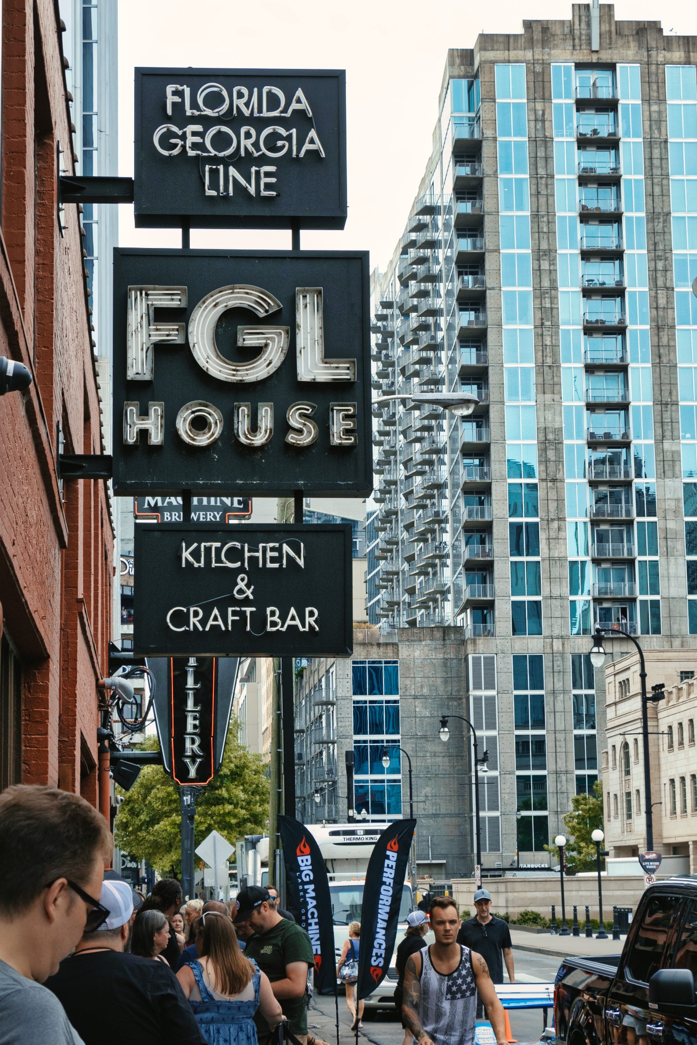 806 Olympic St Unit: 202