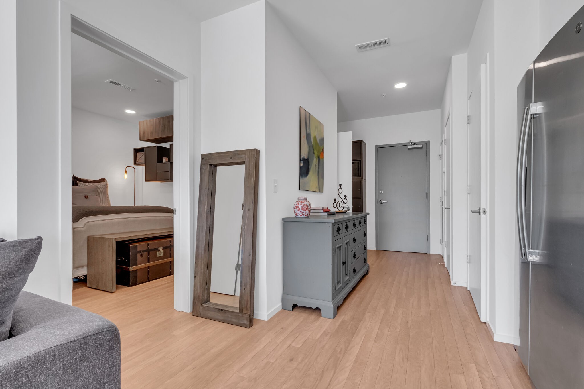 806 Olympic St Unit: 202
