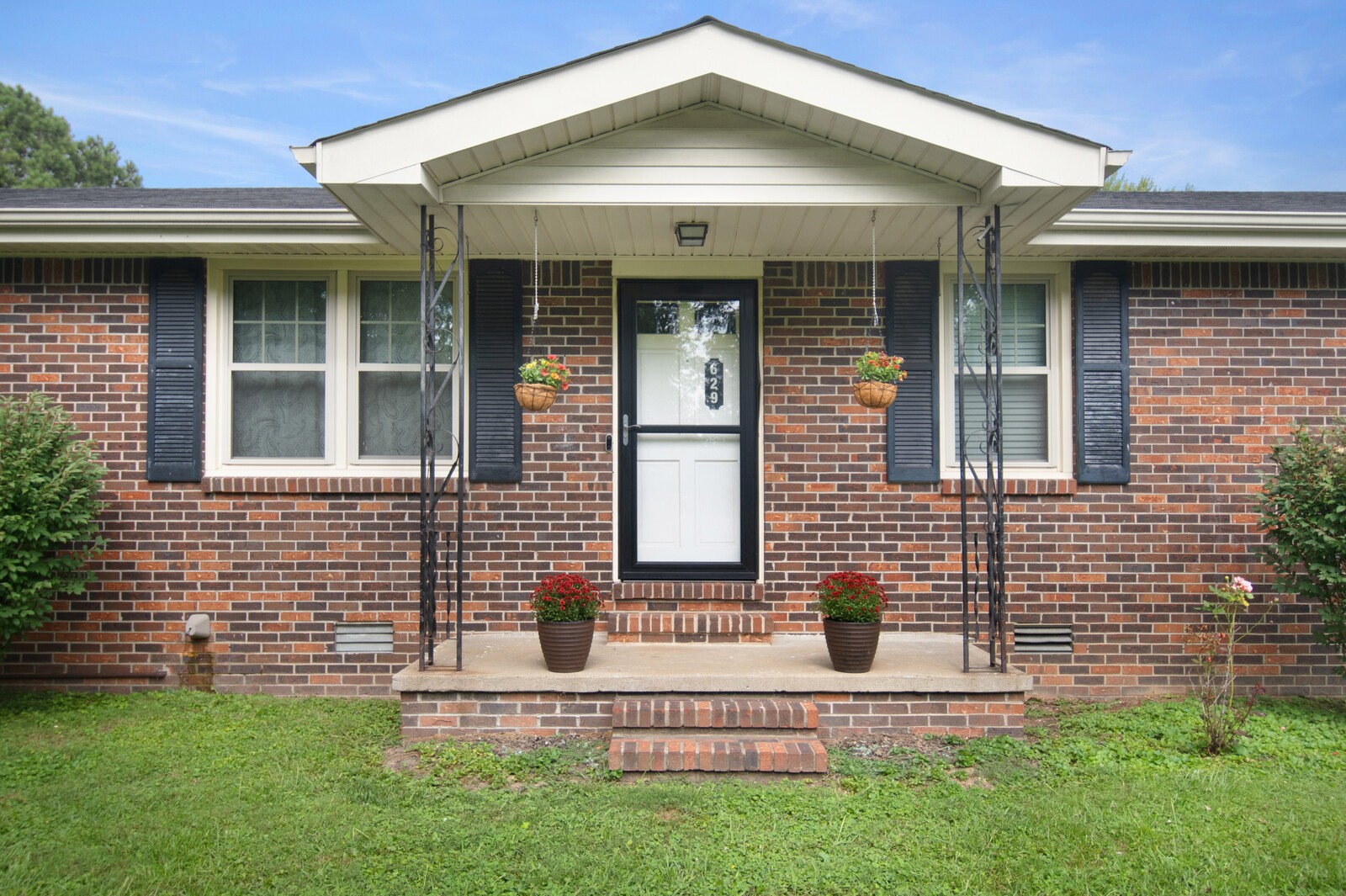 629 Baker Dr