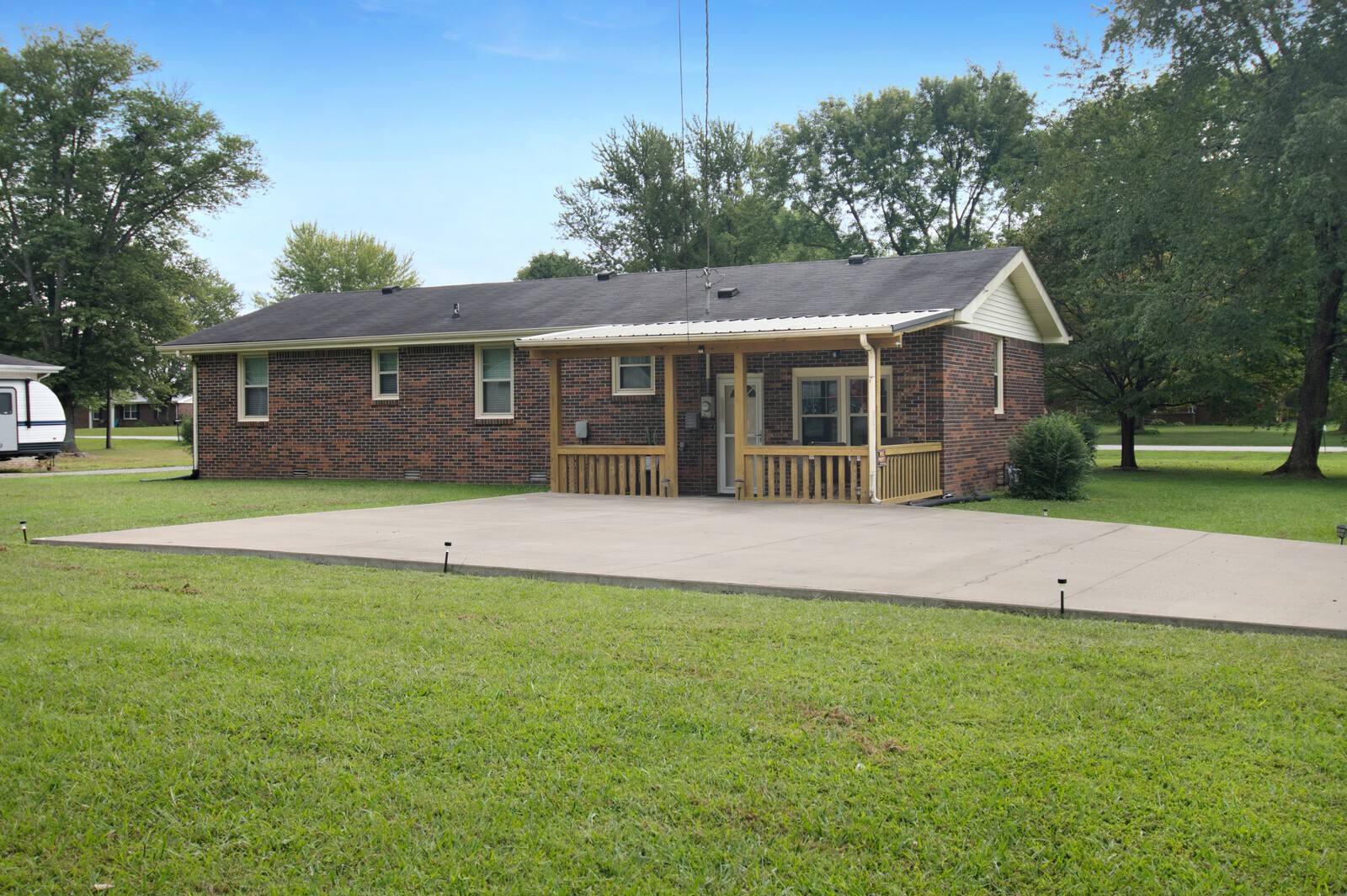 629 Baker Dr