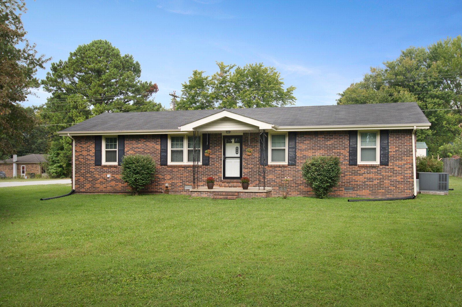 629 Baker Dr