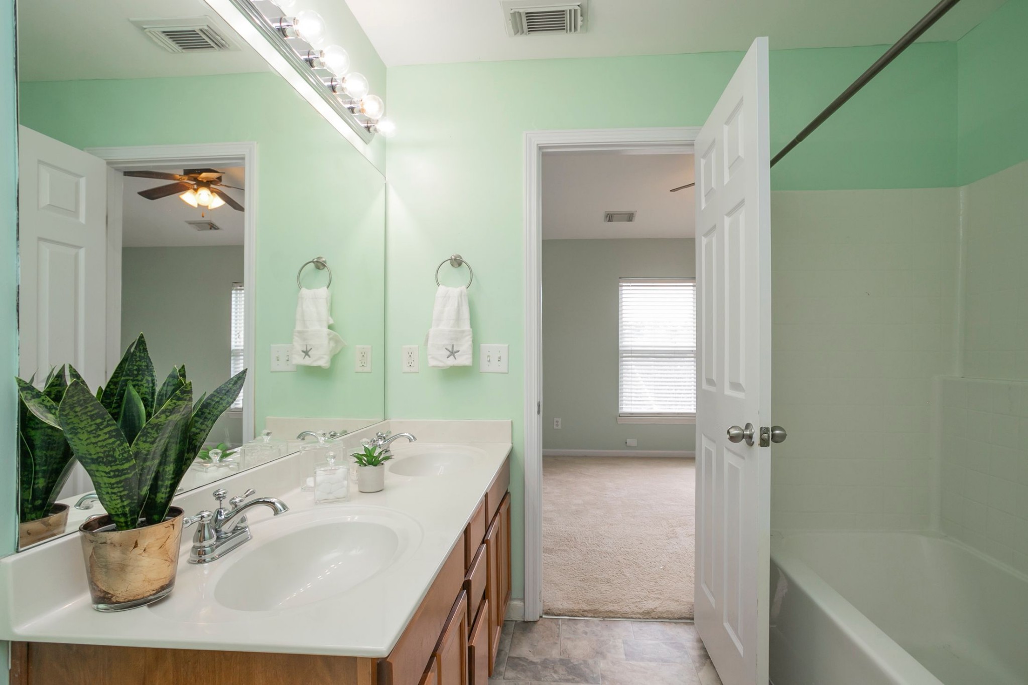 1382 Rural Hill Rd Unit: 118