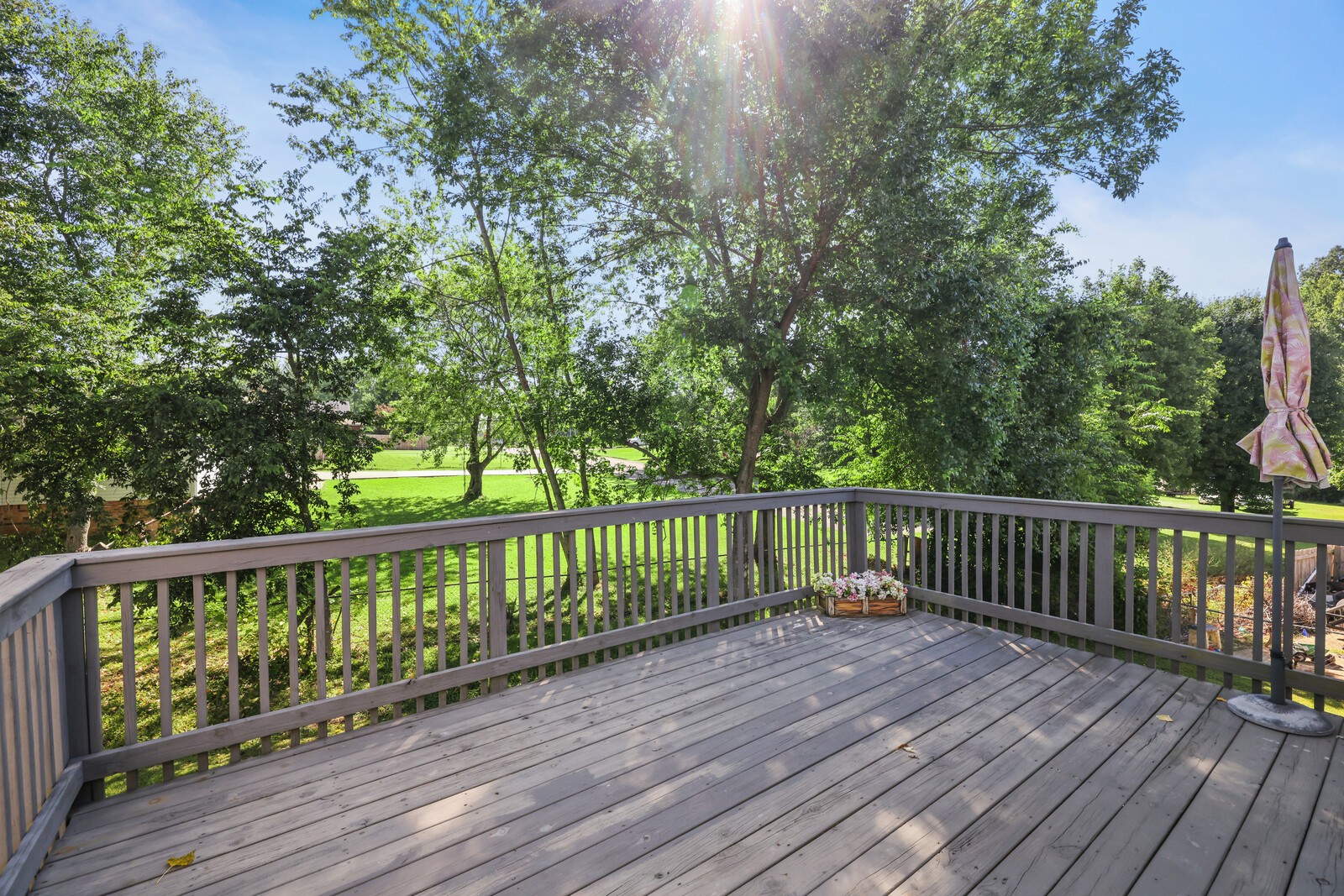 136 Cunningham Pl