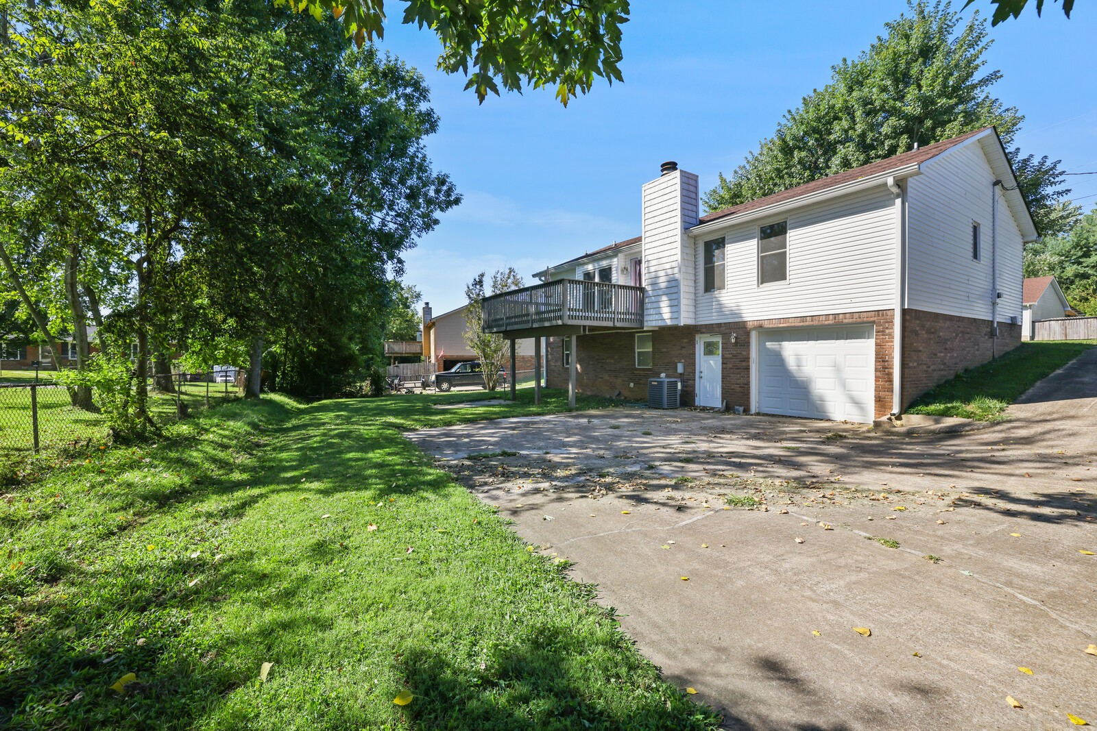 136 Cunningham Pl