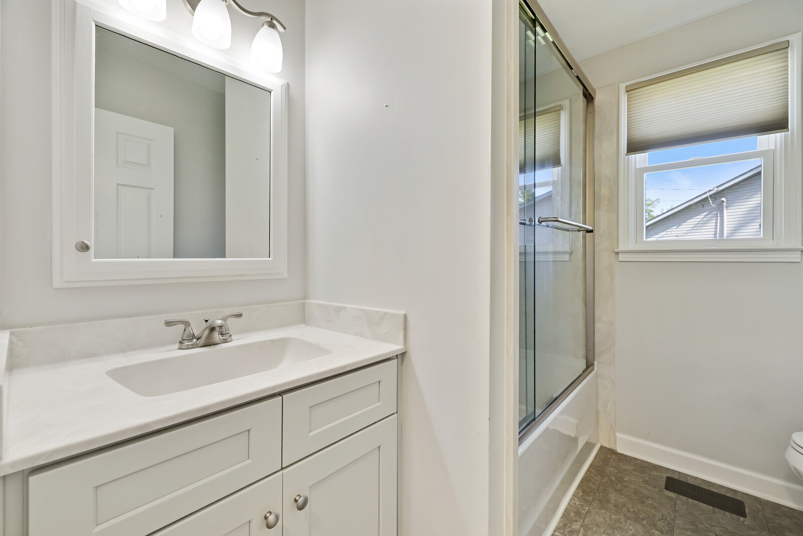 136 Cunningham Pl