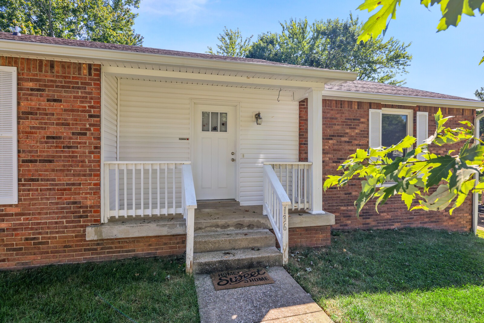 136 Cunningham Pl