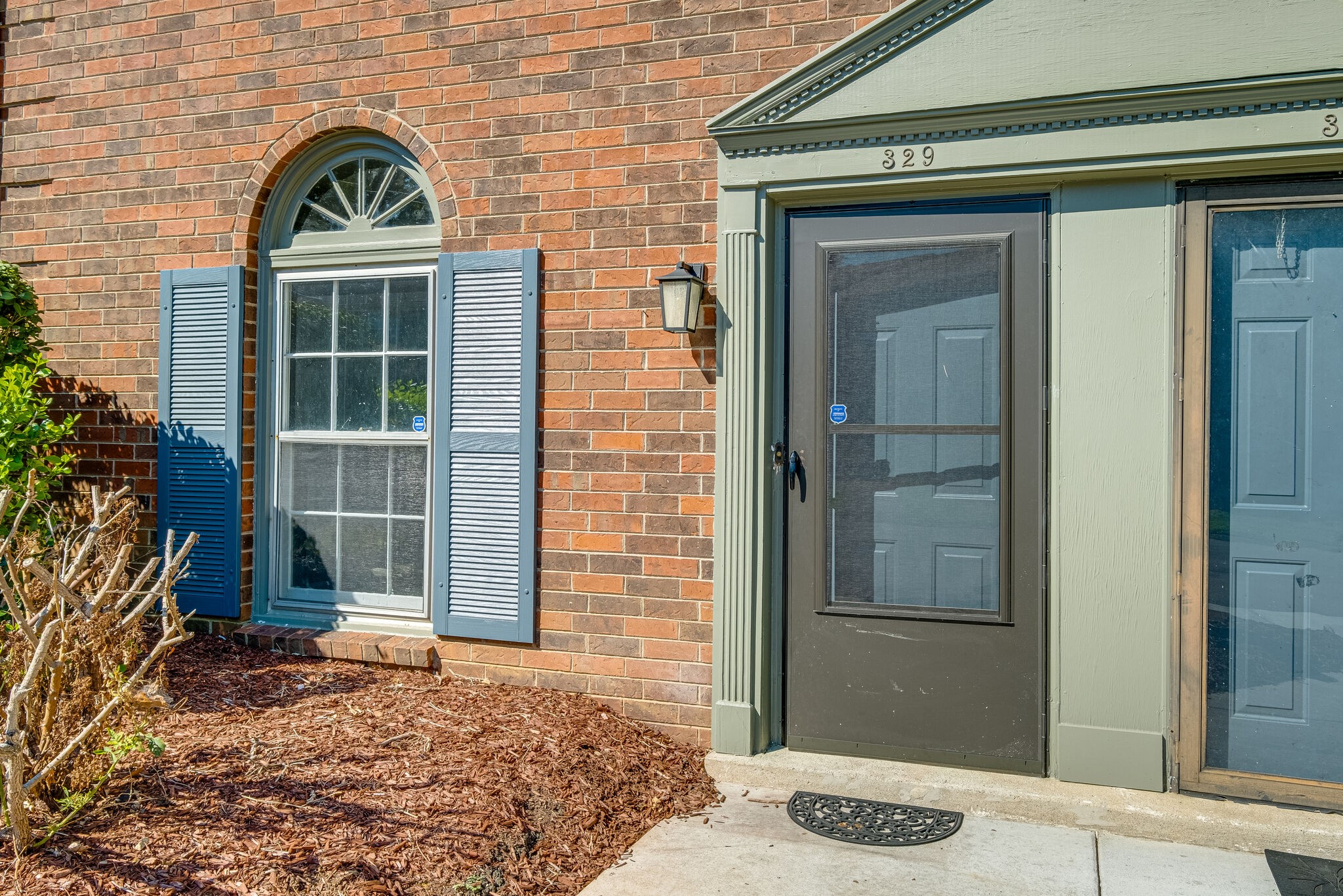 329 Lakebrink Dr