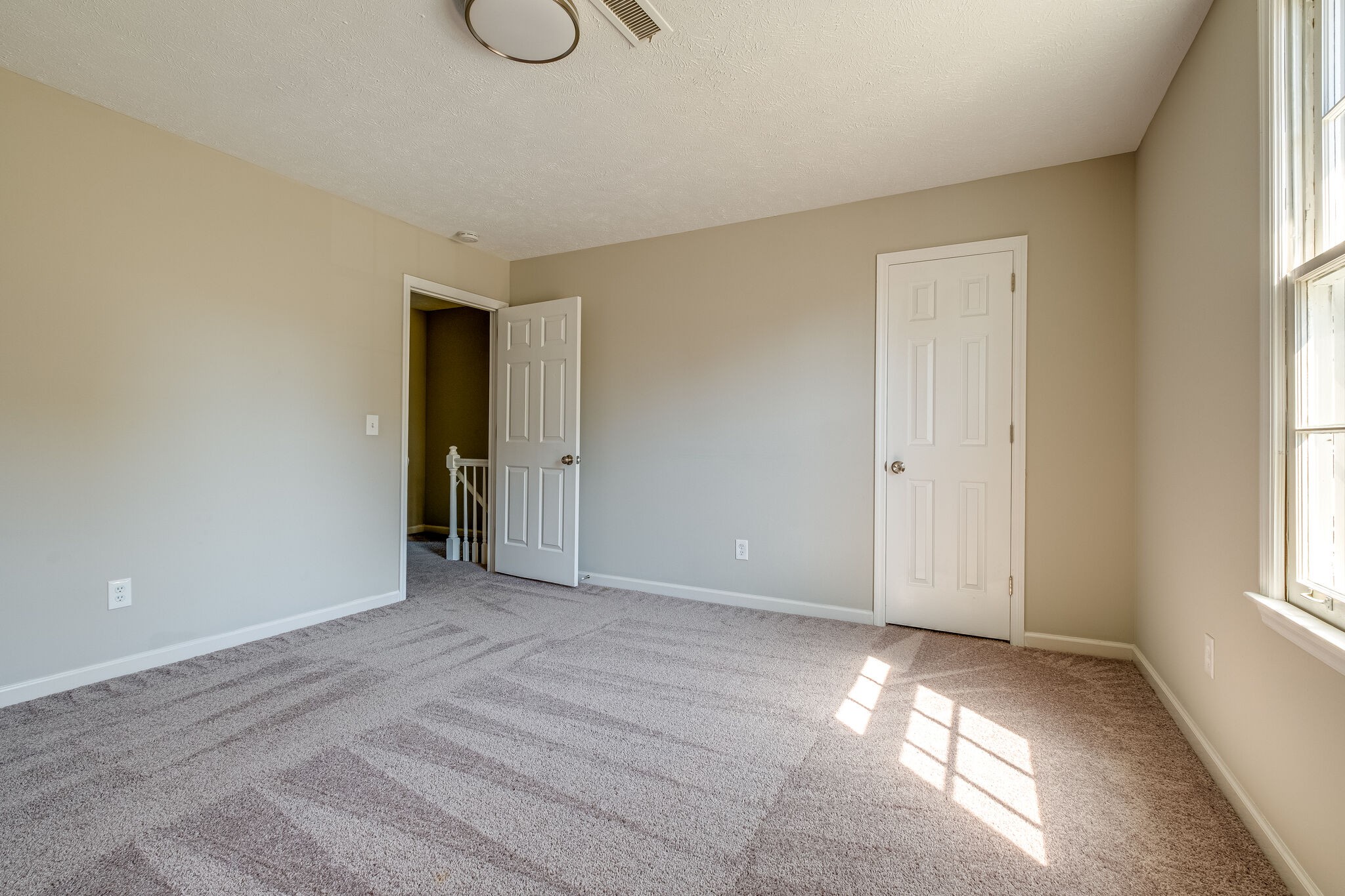 329 Lakebrink Dr